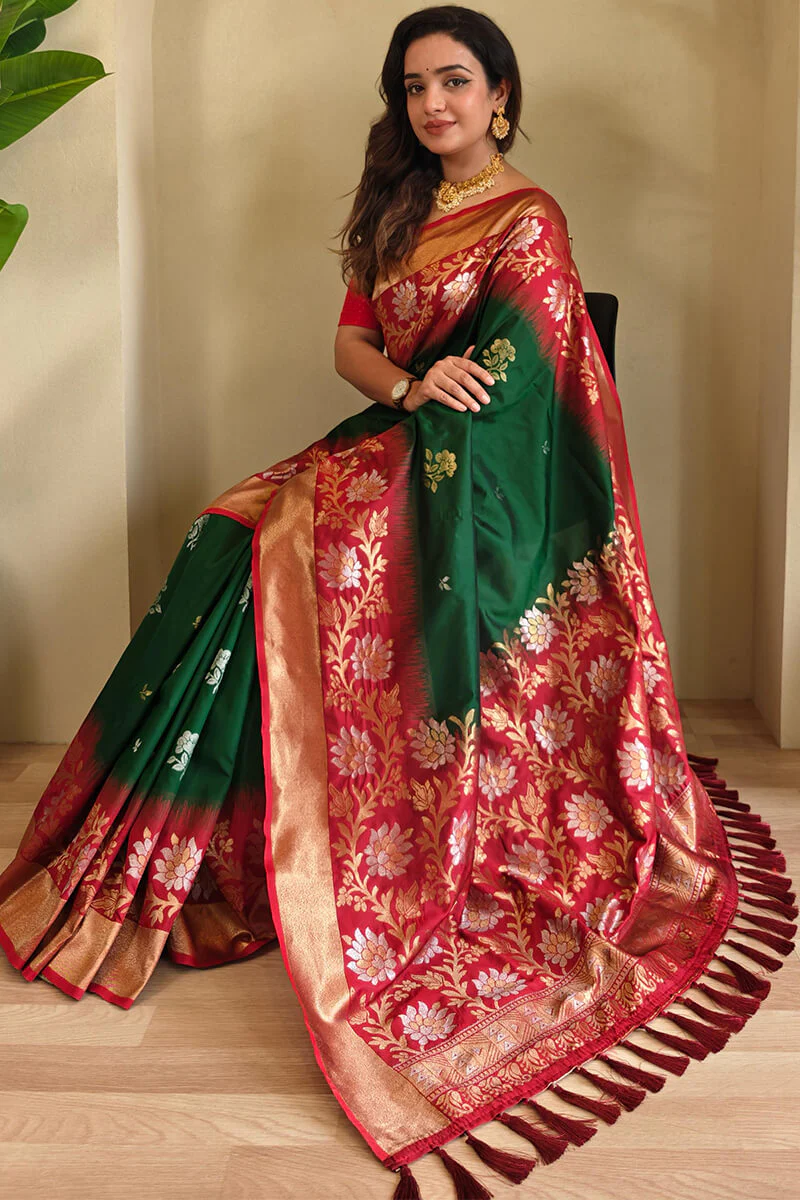 Groovy Dark Green Soft Banarasi Silk Saree With Demure Blouse Piece - Image 2