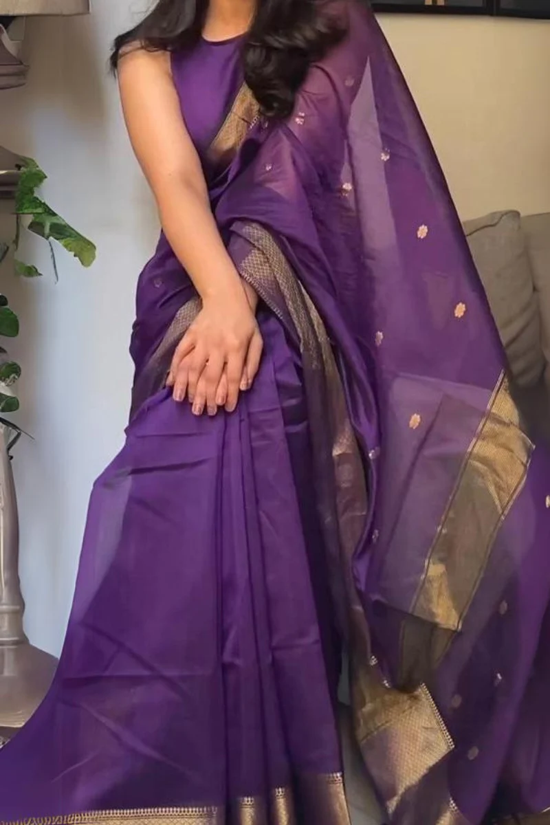 Groovy Purple Cotton Silk Saree With Adoring Blouse Piece - Image 4