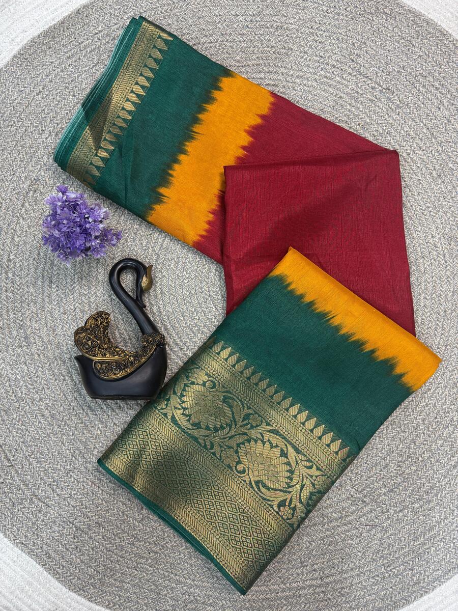 Hypnotic Maroon Banarasi Dola Silk Saree With Eloquence Blouse Piece - Image 2