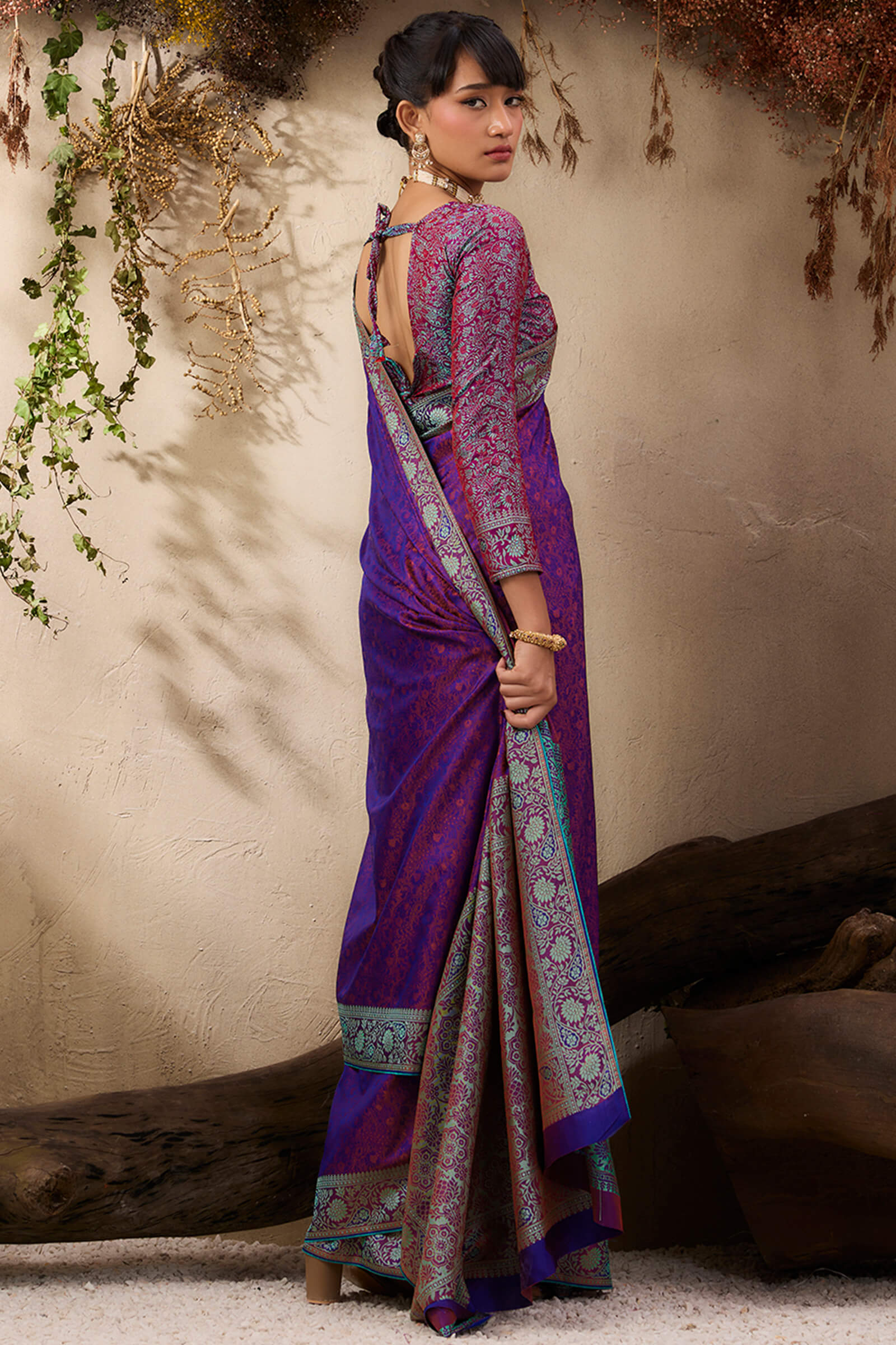 Imbrication Purple Kanjivaram Silk Saree With Hypnotic Blouse Piece - Image 3