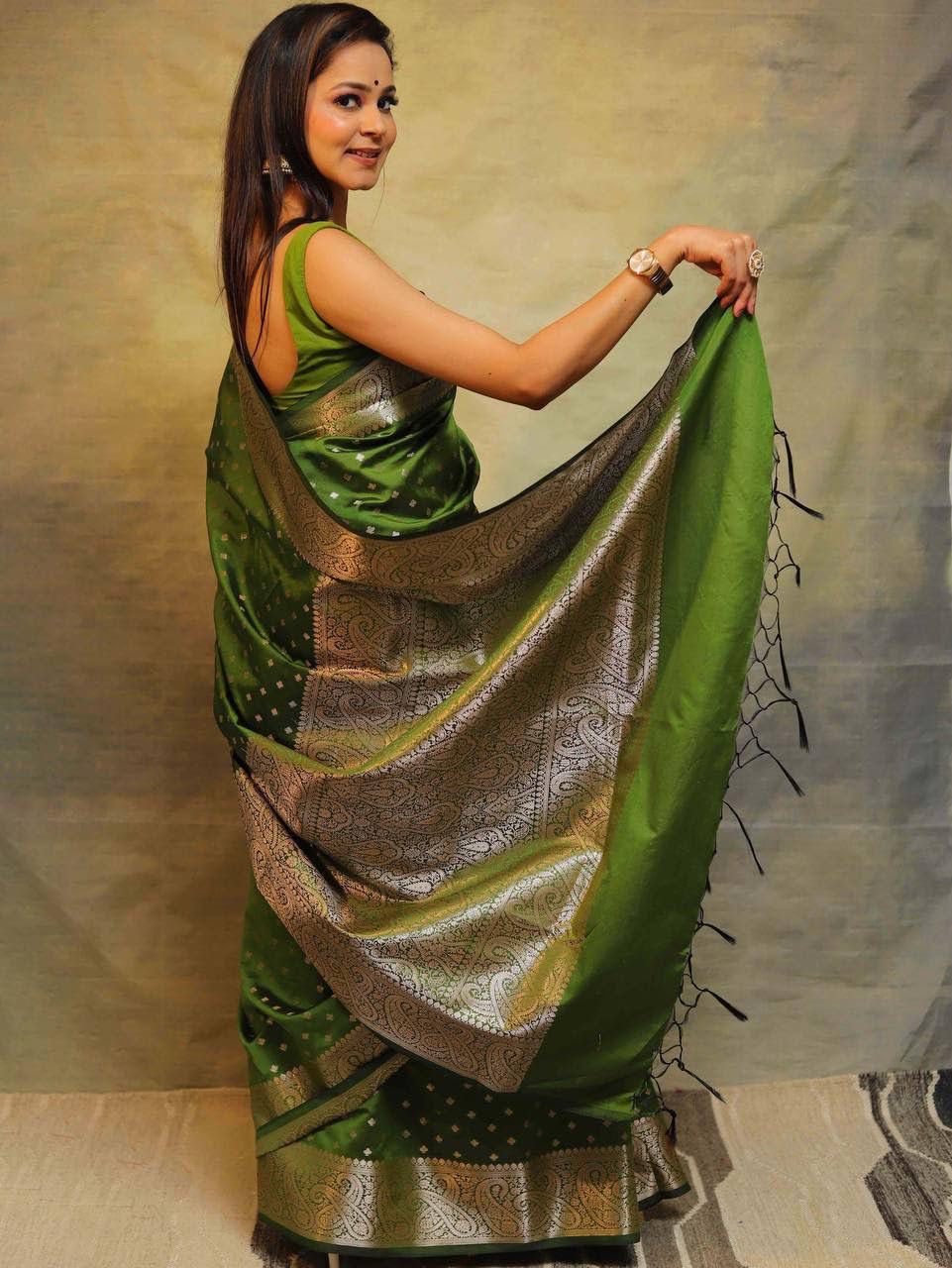 Impressive Mehndi Soft Silk Saree With Energetic Blouse Piece - Image 6