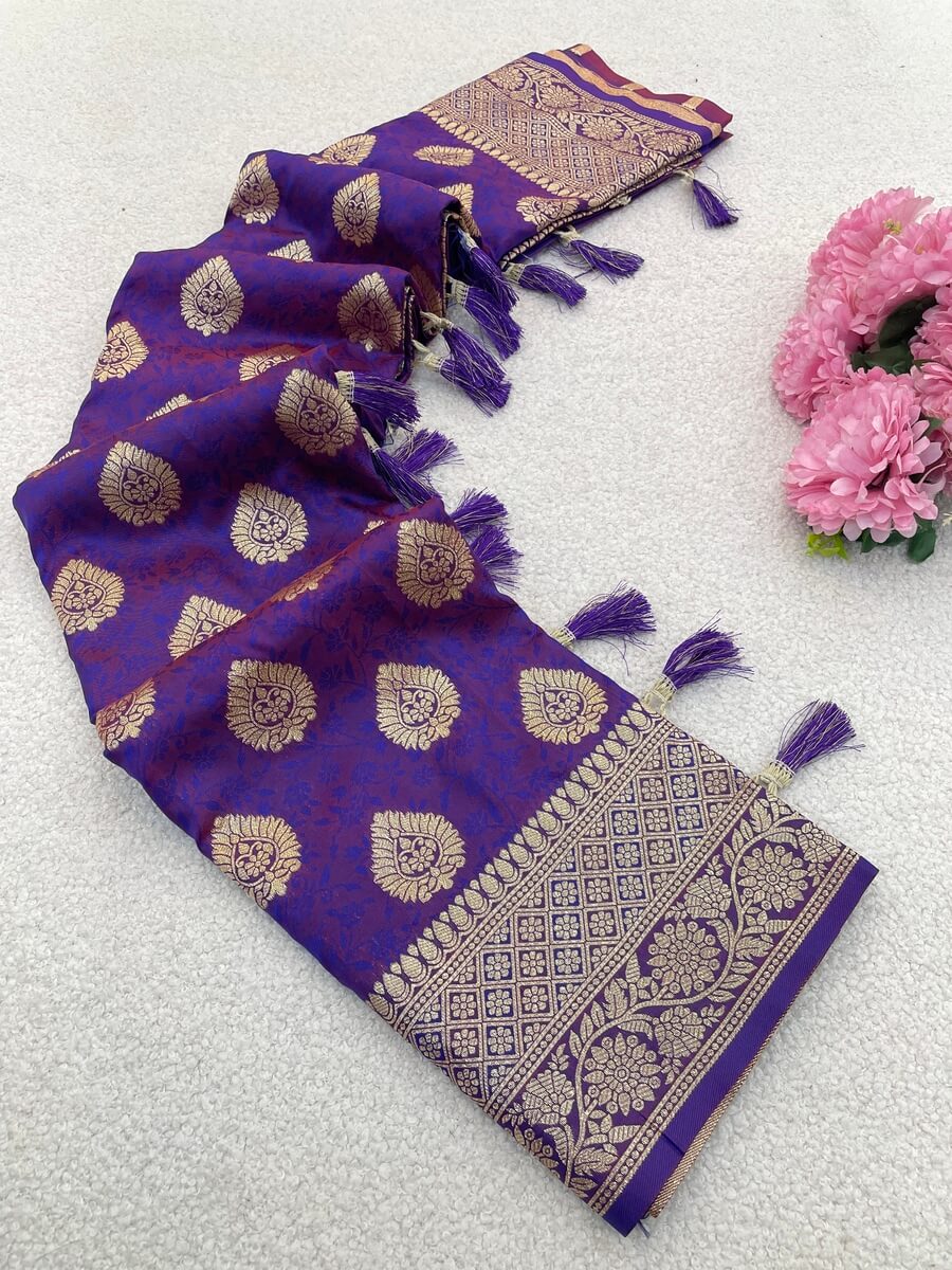 Impressive Purple Pure Zari Weaving Banarasi Silk Saree With Engrossing Blouse Piece - Image 2