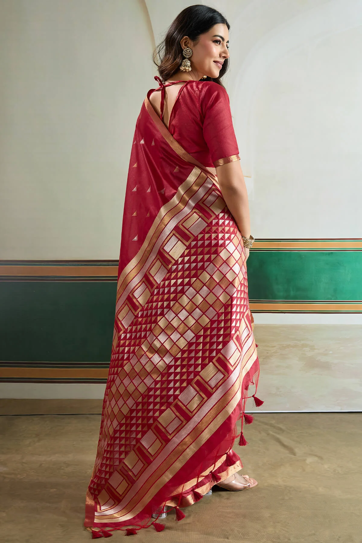 Improbable Maroon Pure Zari Weaving Banarasi Tussar Silk Saree With Marvellous Blouse Piece - Image 6