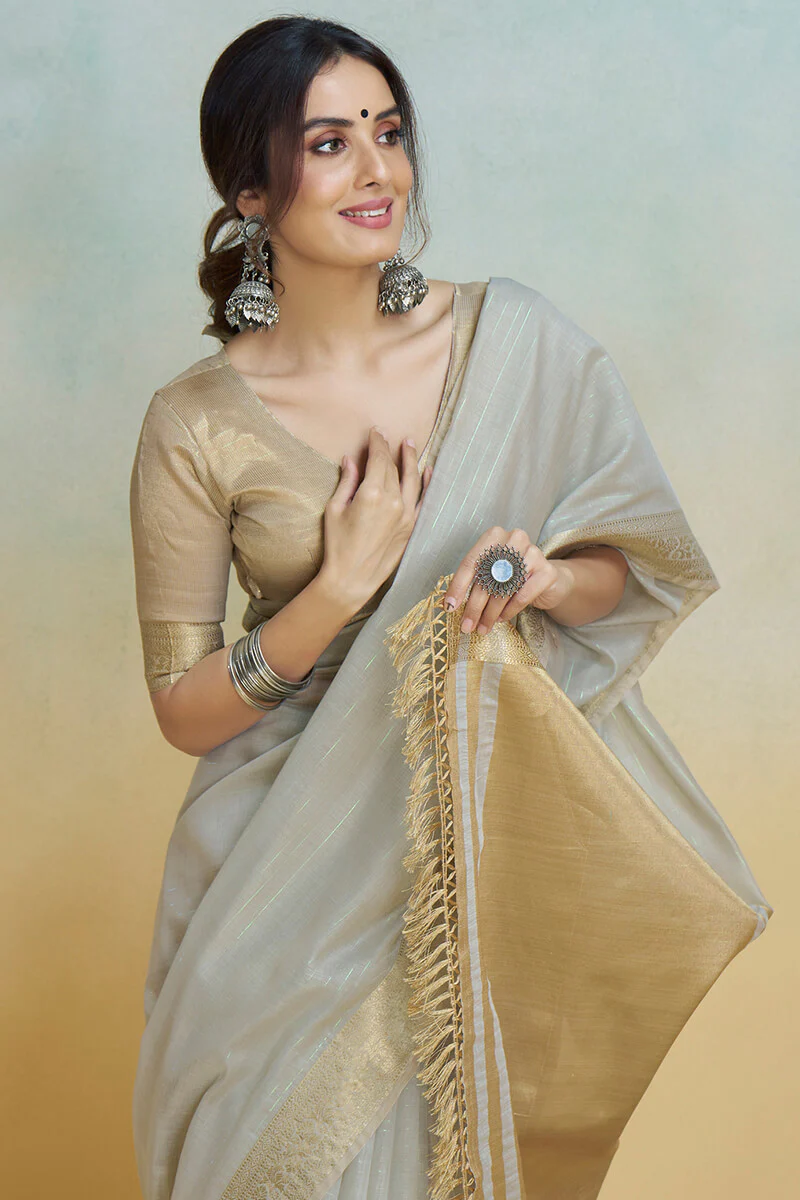 Incomparable Grey Cotton Silk Saree With Cynosure Blouse Piece - Image 4