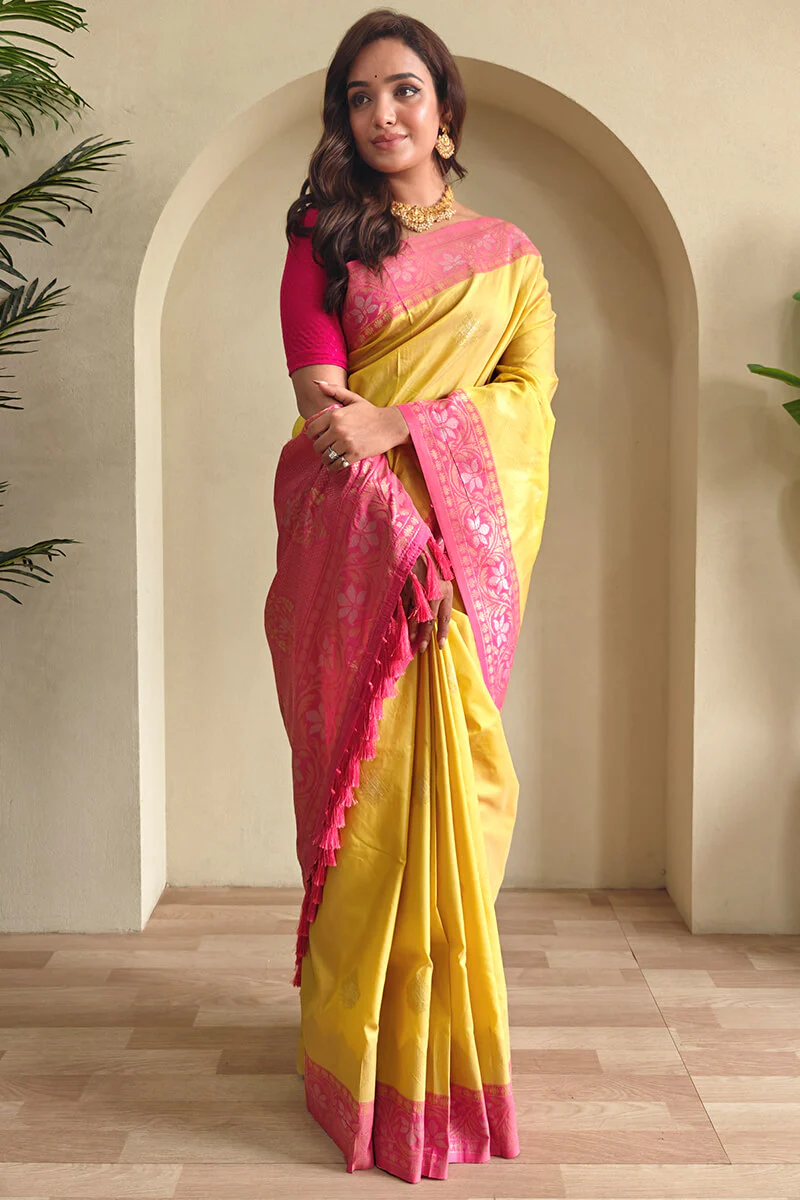 Incomparable Yellow Soft Banarasi Silk Saree With Seraphic Blouse Piece - Image 2