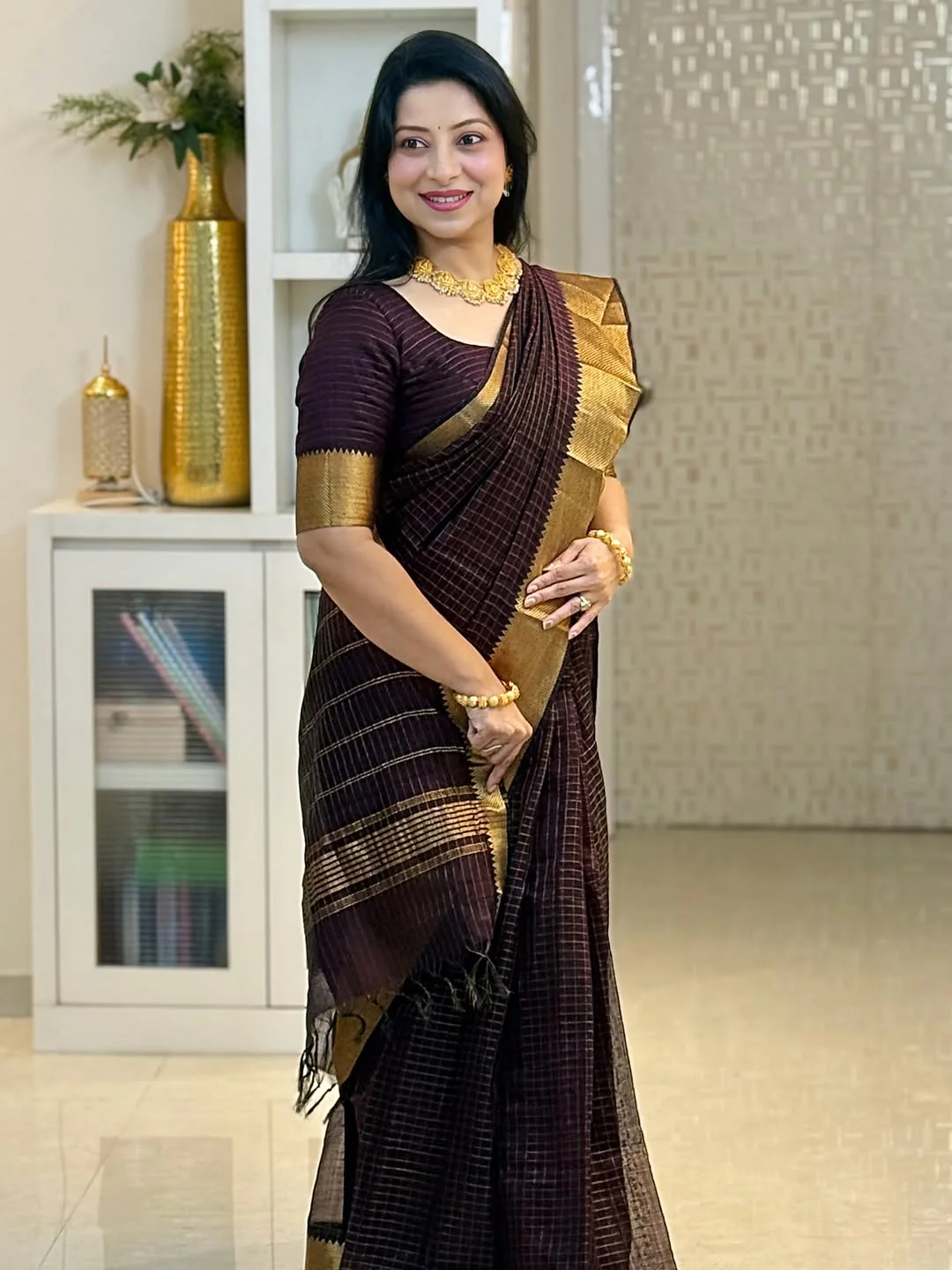 Incredible Brown Soft Silk Saree With Wonderful Blouse Piece - Image 5