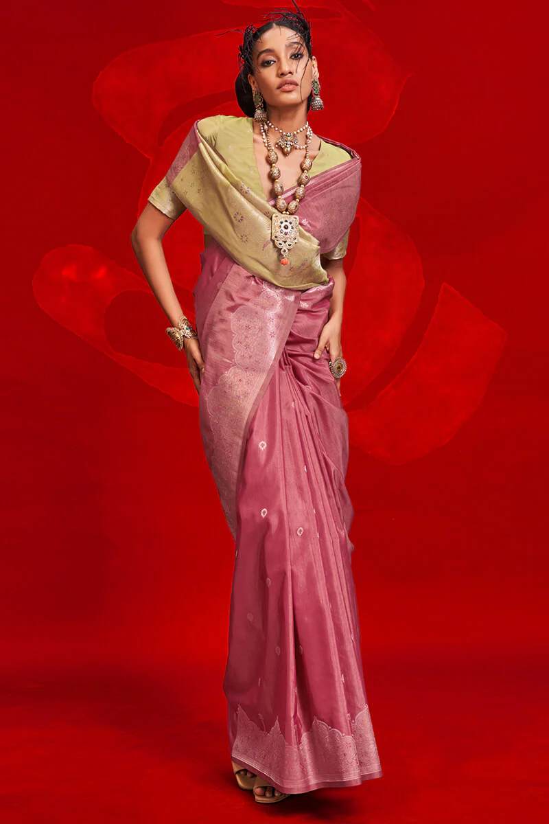 Incredible Pink Soft Banarasi Silk Saree With Fragrant Blouse Piece - Image 2