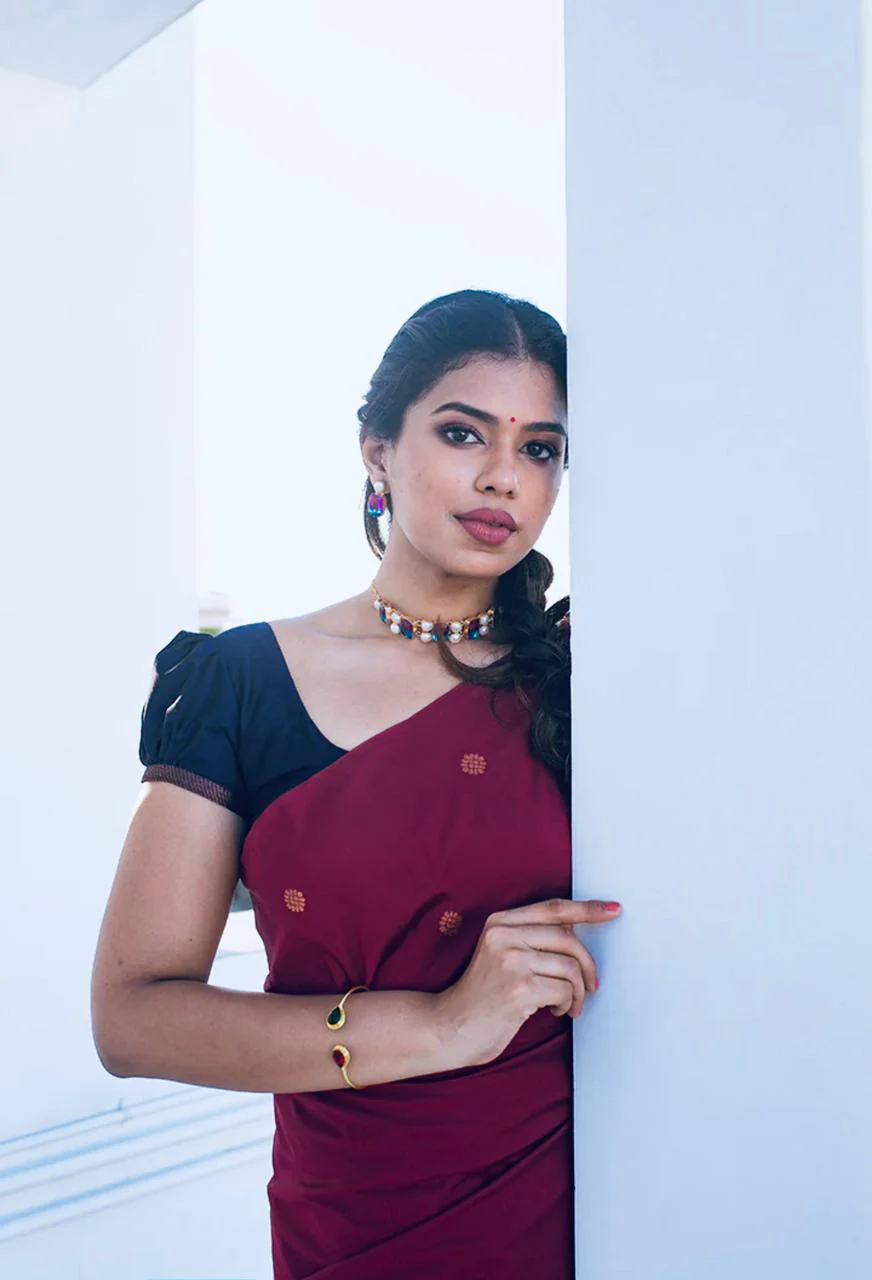 Incredible Wine Soft Silk Saree With Amiable Blouse Piece - Image 3