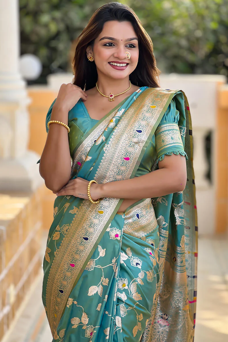 Ineffable Sea Green Soft Banarasi Silk Saree With Scrupulous Blouse Piece - Image 5