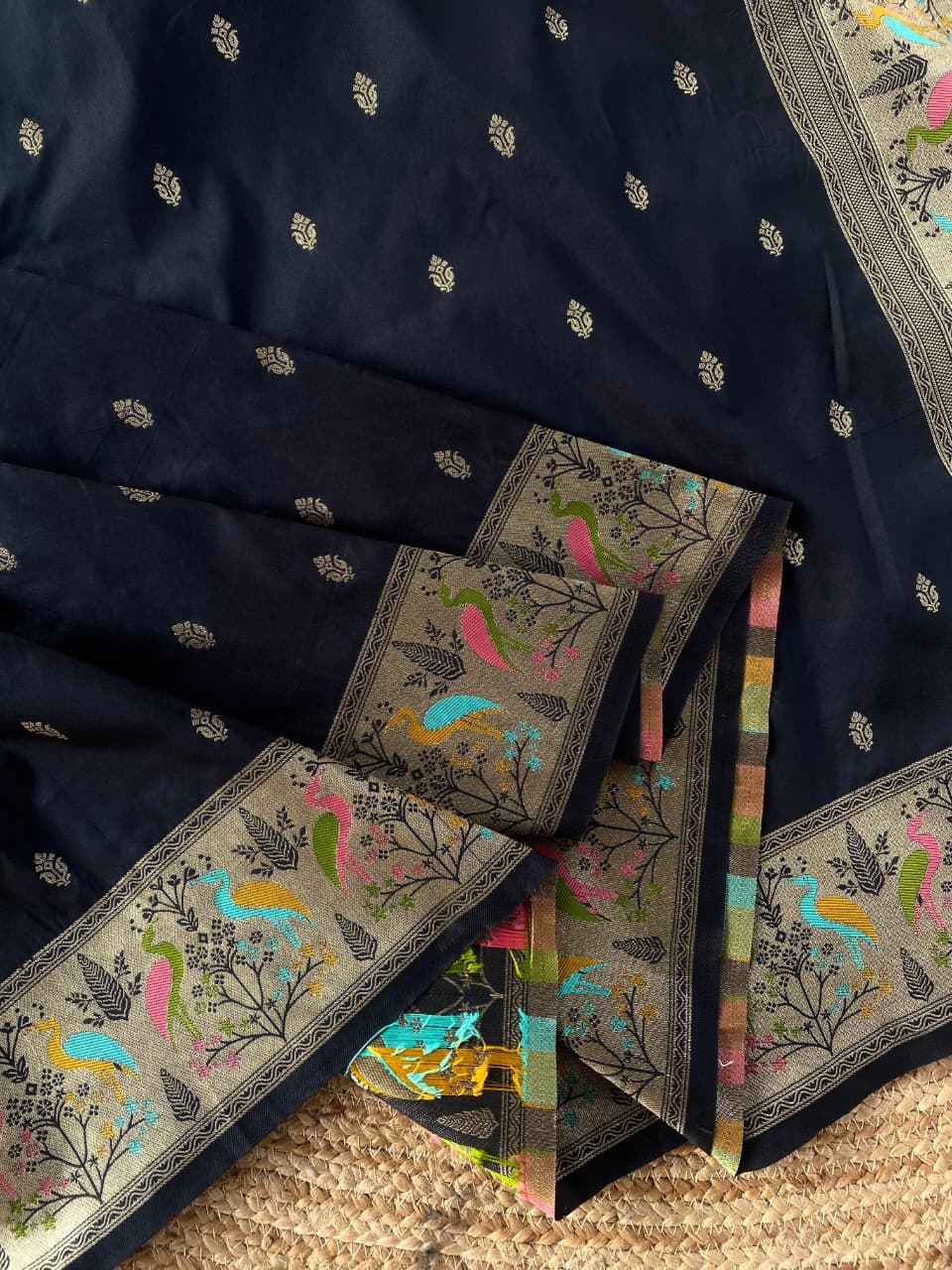 Inimitable Black Soft Banarasi Silk Saree With Assemblage Blouse Piece - Image 3