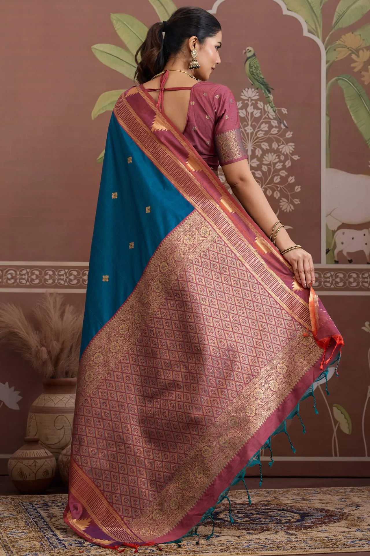 Inimitable Navy Blue Banarasi Tussar Silk Saree With Prettiest Blouse Piece - Image 6