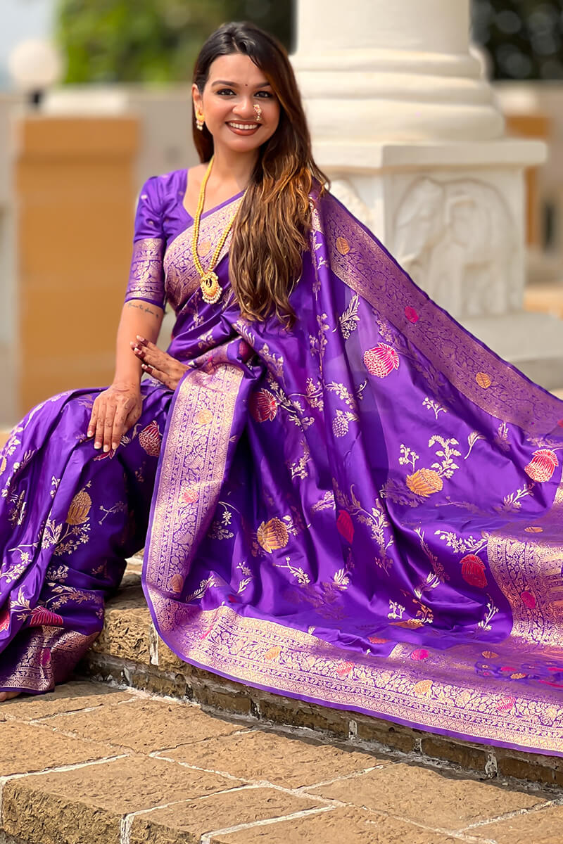 Inimitable Royal Blue Soft Banarasi Silk Saree With Aplomb Blouse Piece - Image 3