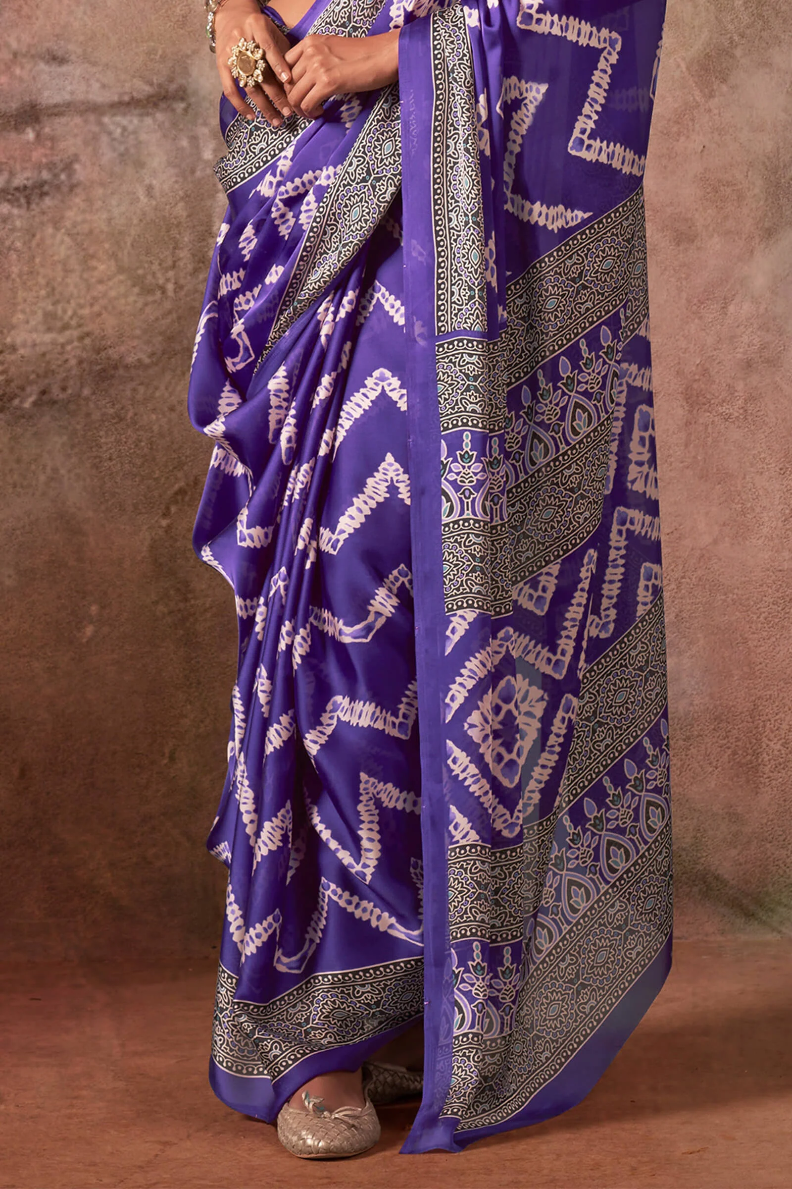Innovative Violet Ajrakh Printed Satin Silk Saree With Exquisite Blouse Piece - Image 3