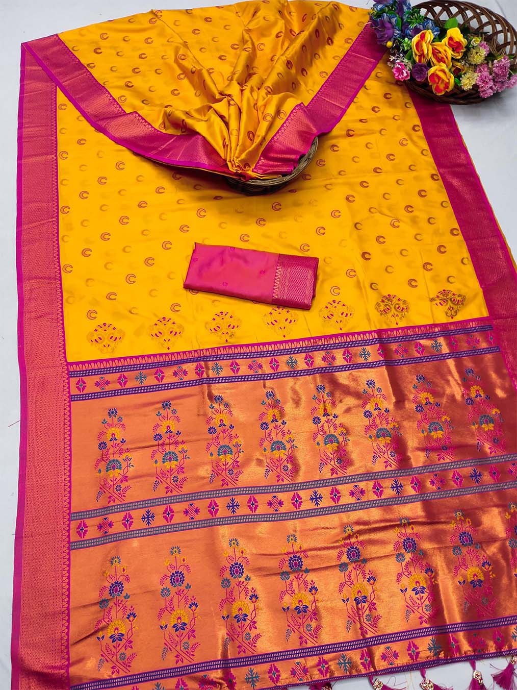 Intricate Yellow Paithani Silk Saree With Phenomenal Blouse Piece - Image 5