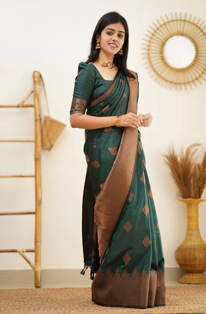 Invaluable Dark Green Soft Silk Saree With Desiring Blouse Piece - Image 4