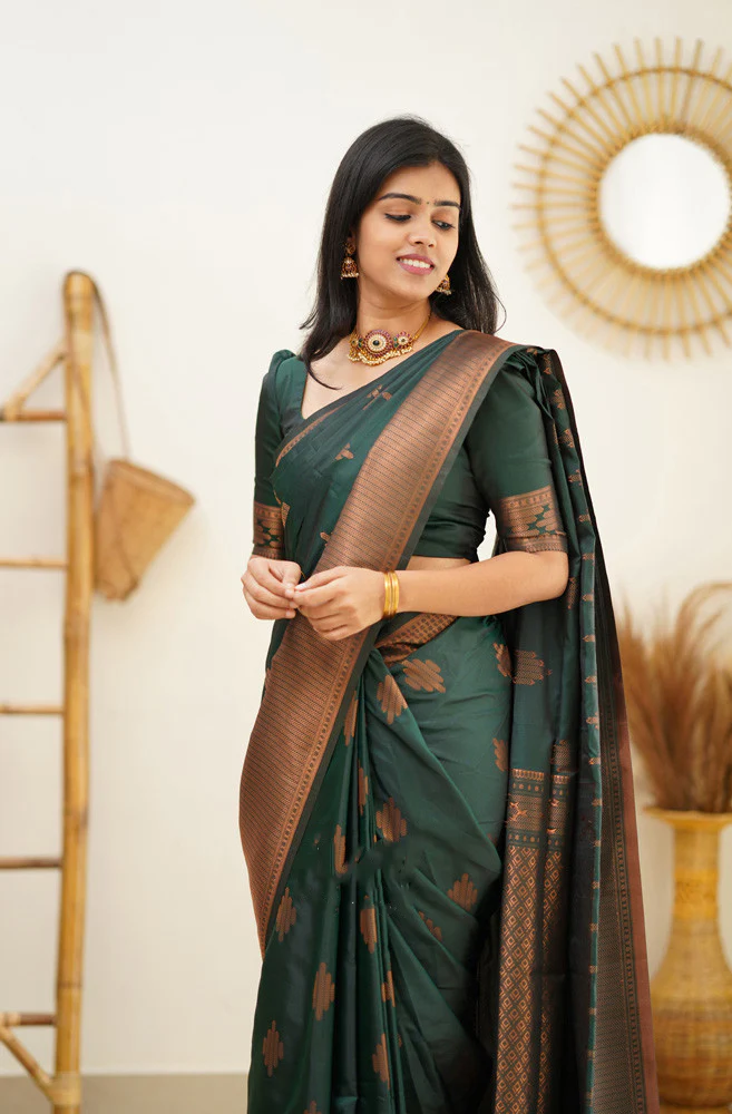 Invaluable Dark Green Soft Silk Saree With Desiring Blouse Piece - Image 6