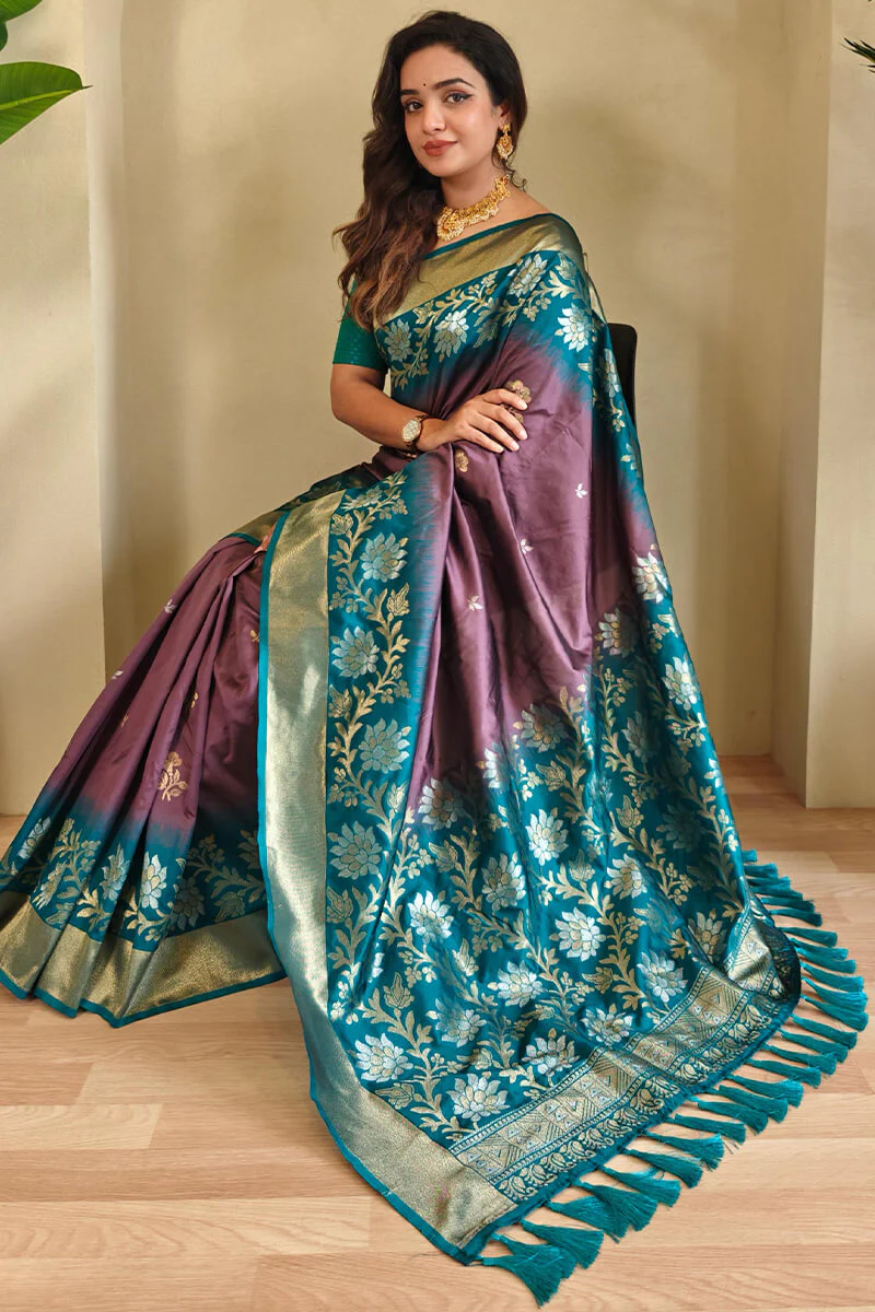 Invaluable Lavender Soft Banarasi Silk Saree With Beleaguer Blouse Piece - Image 2