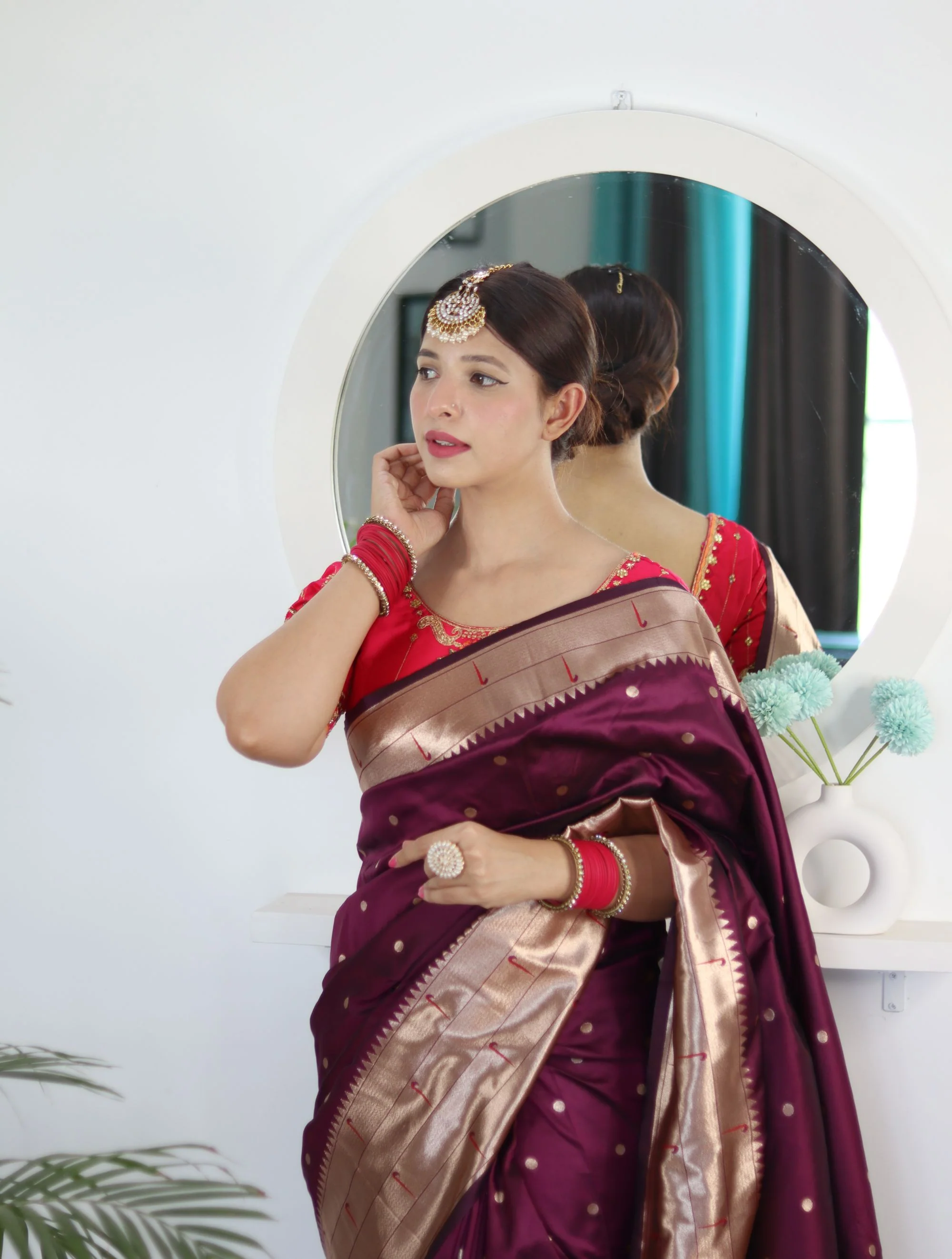 Invaluable Wine Paithani Silk Saree With Mesmerising Blouse Piece - Image 3