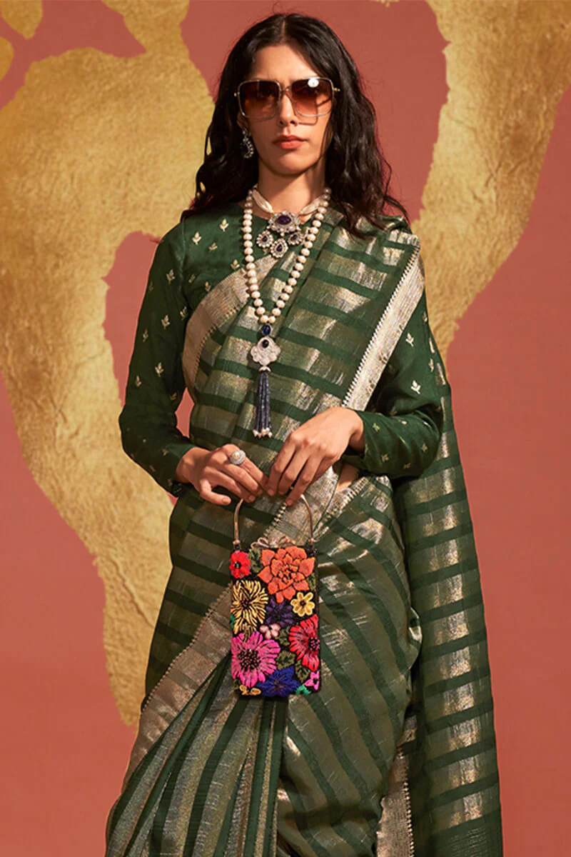 Jazzy Dark Green Soft Banarasi Silk Saree With Hypnotic Blouse - Image 3