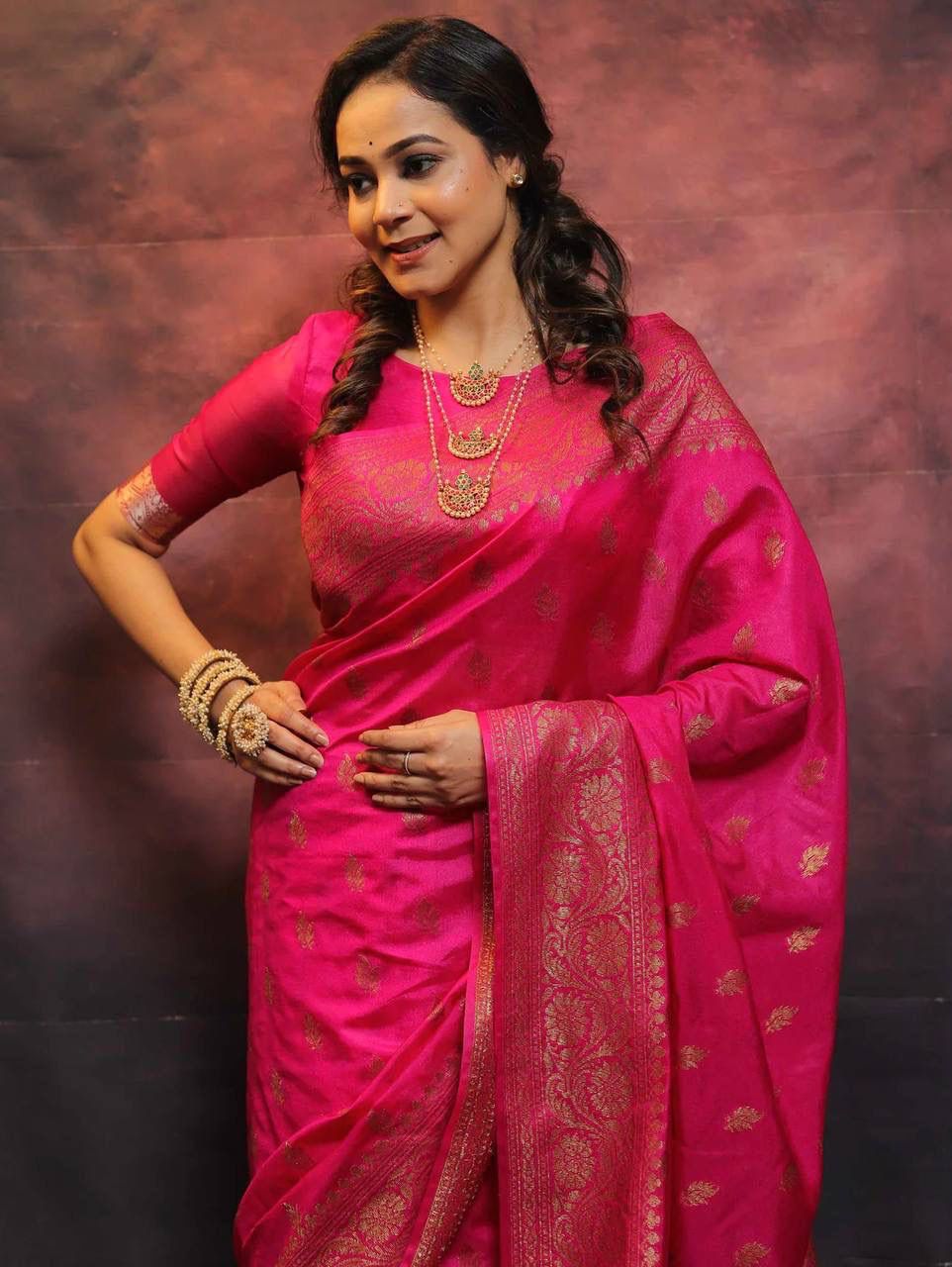 Jazzy Dark Pink Soft Silk Saree With Appealing Blouse Piece - Image 2