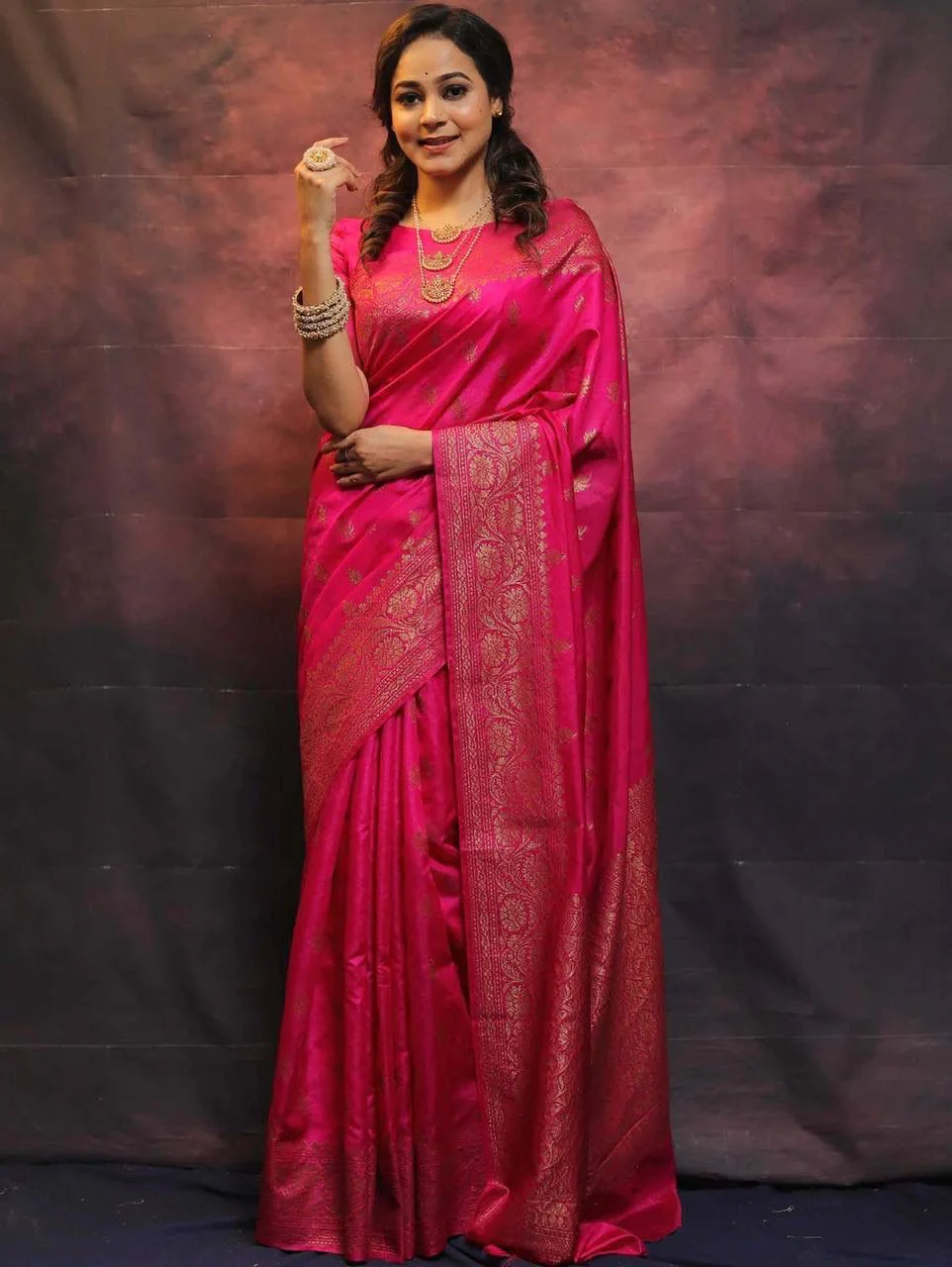 Jazzy Dark Pink Soft Silk Saree With Appealing Blouse Piece - Image 5