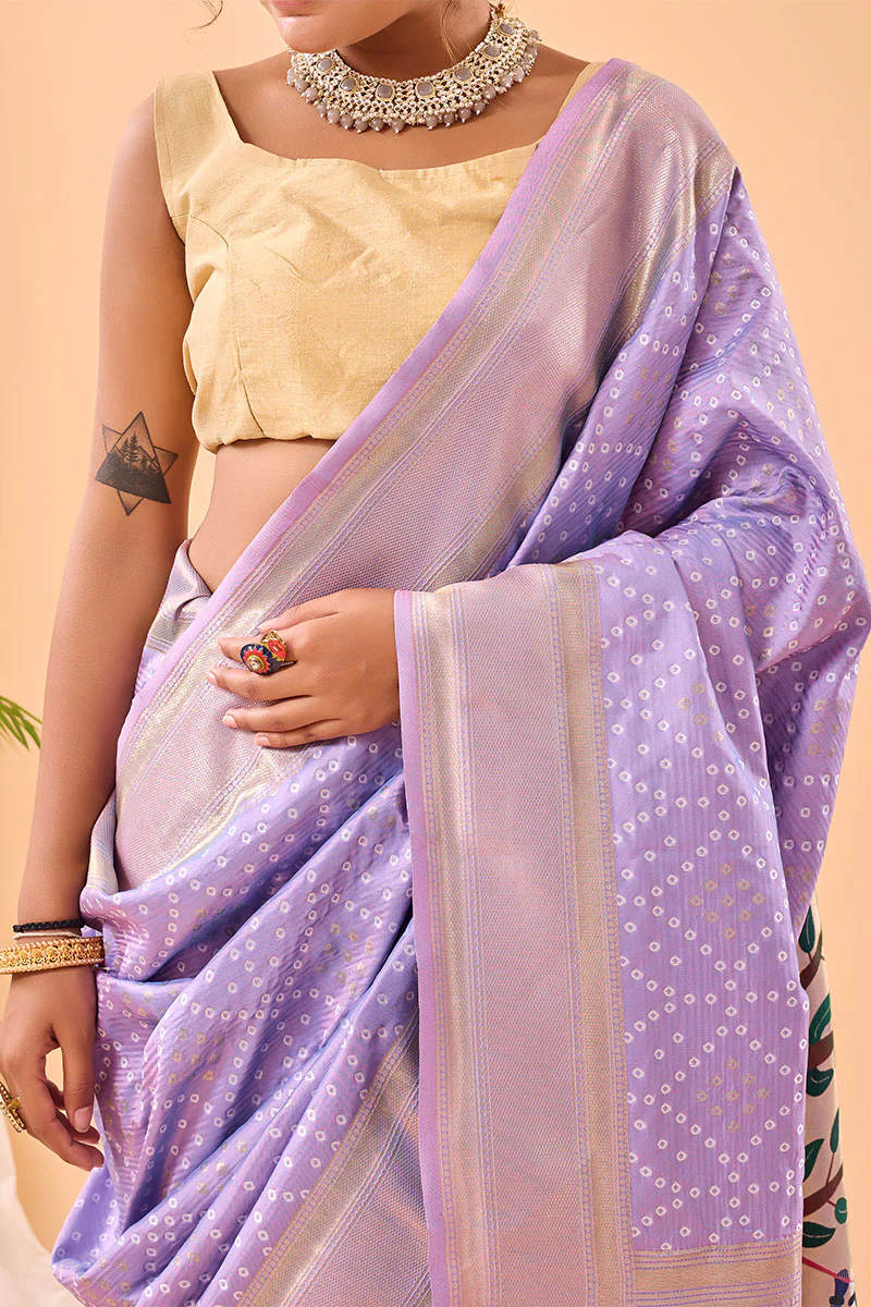 Jubilant Lavender Paithani Silk Saree With Gorgeous Blouse Piece - Image 4