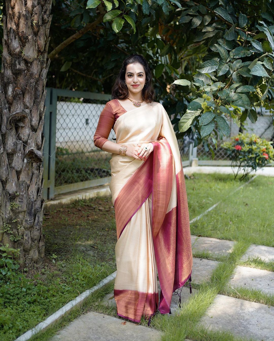 Lagniappe Beige Soft Silk Saree With Lassitude Blouse Piece - Image 4