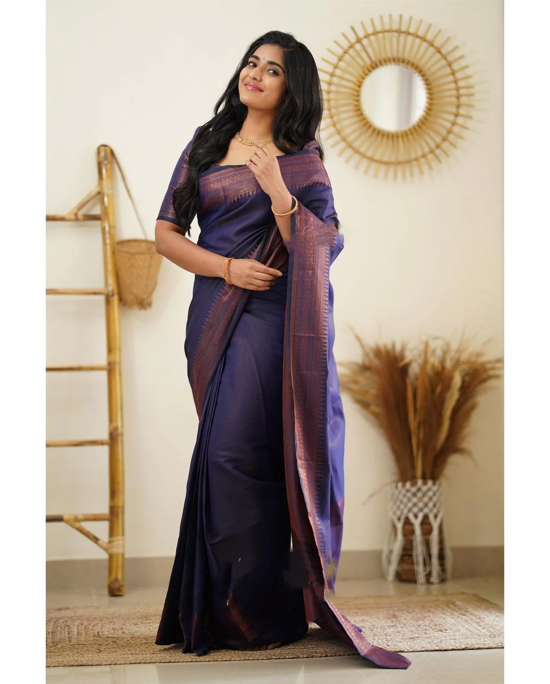 Lagniappe Navy Blue Soft Silk Saree With Devastating Blouse Piece - Image 5