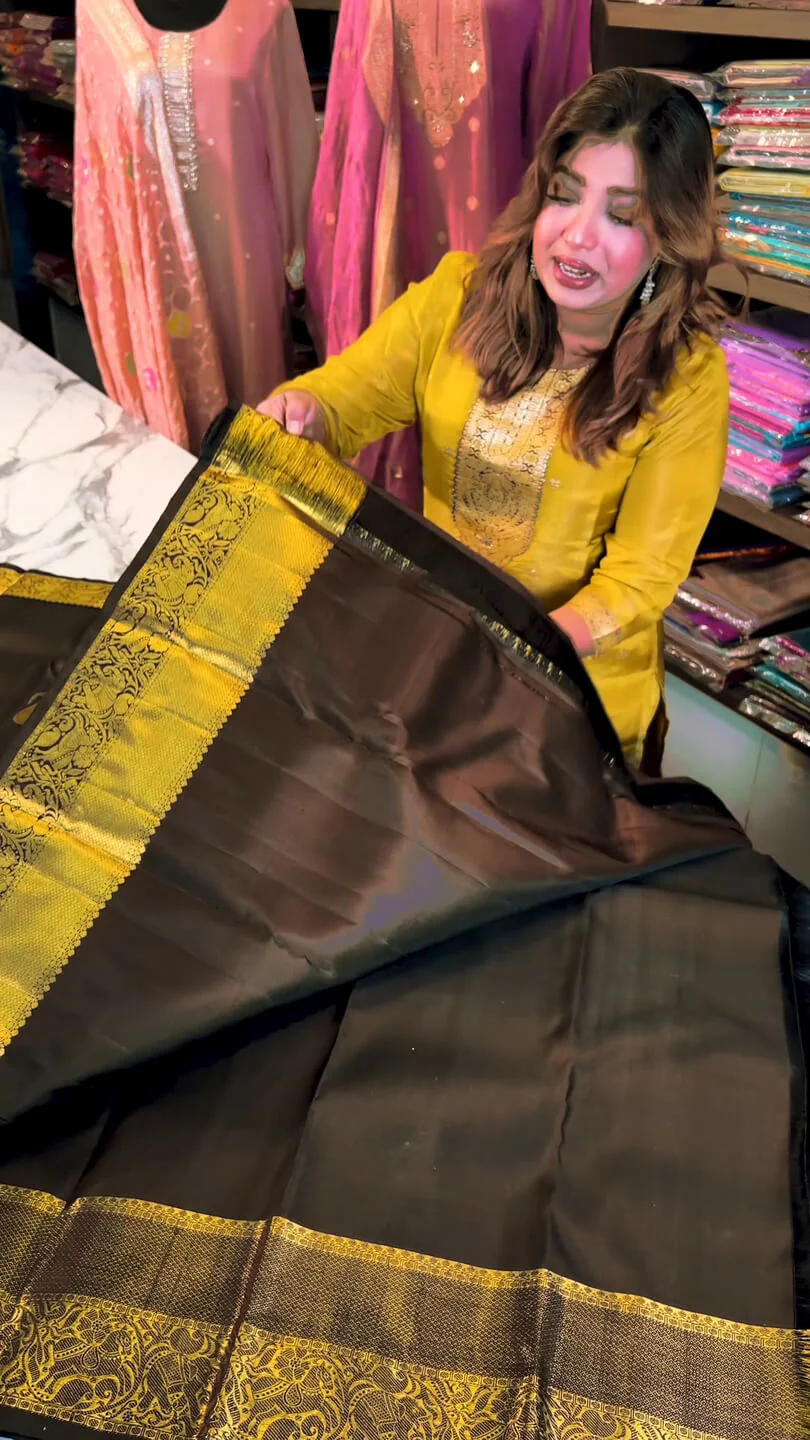 Lassitude Black Soft Banarasi Silk Saree With Glowing Blouse Piece - Image 6