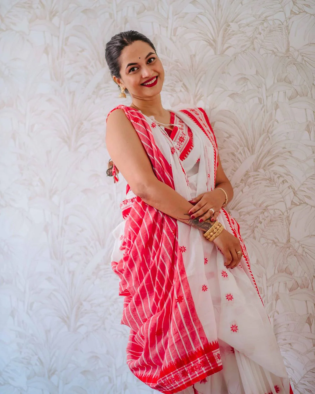 Lissome White Cotton Silk Saree With Smashing Blouse Piece - Image 7