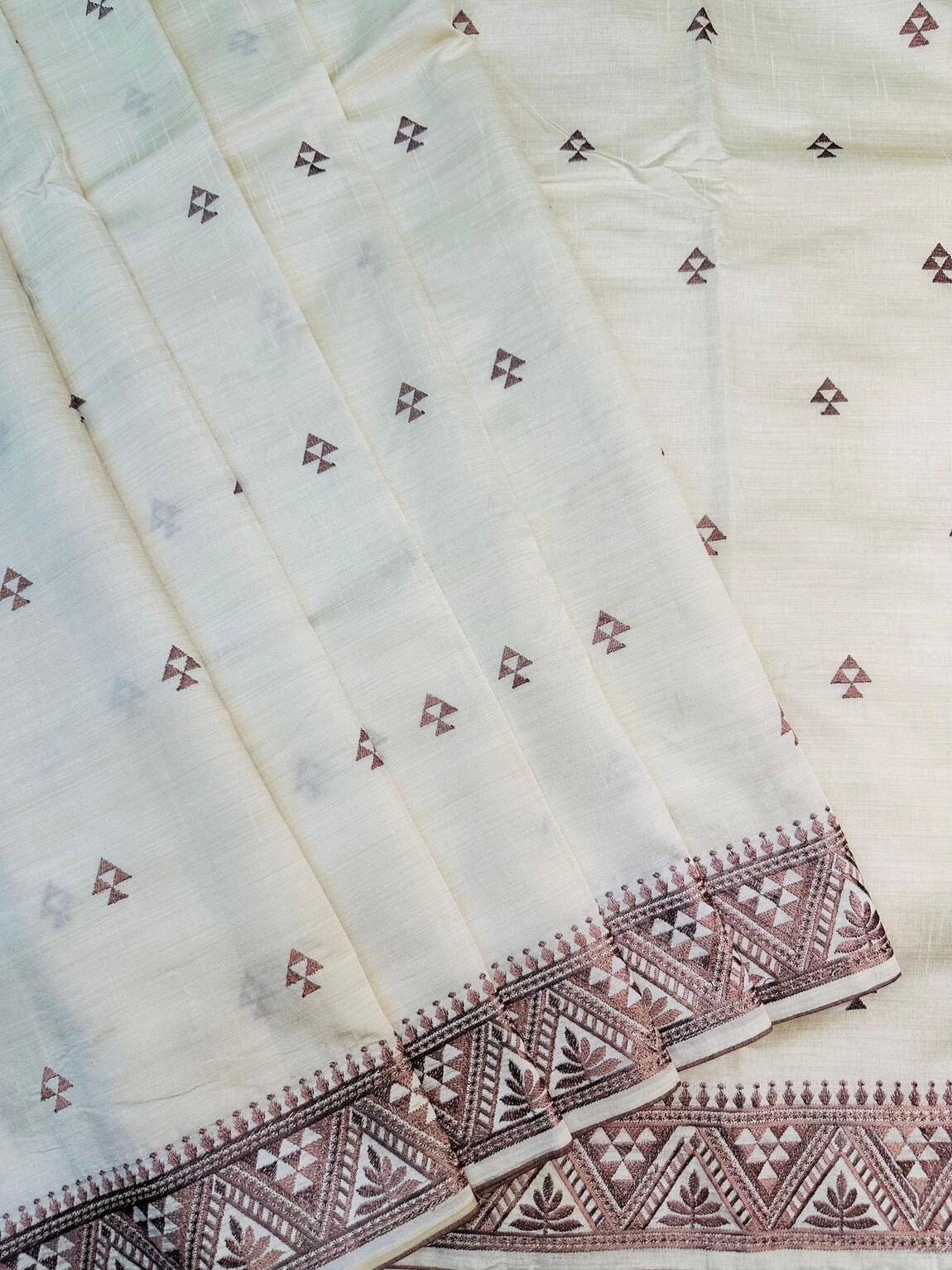 Lovely Off White Embroidery Work Tussar Silk Saree With Demanding Blouse Piece - Image 4
