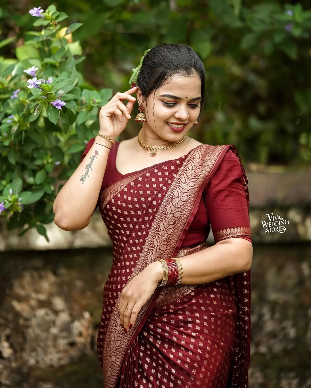 Lovely Wine Soft Silk Saree With Outstanding Blouse Piece - Image 2