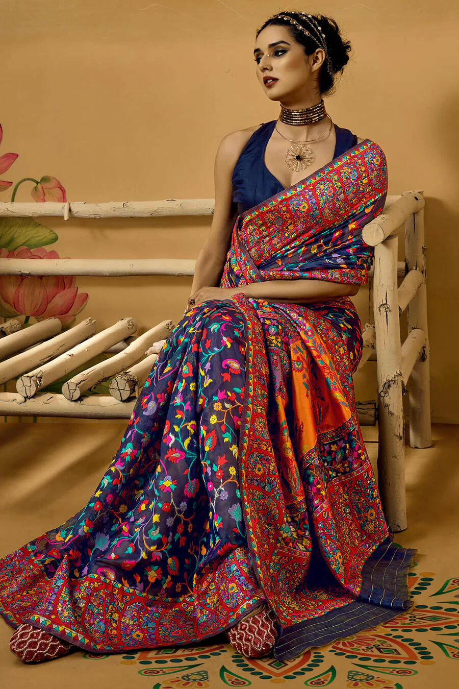Lustrous Navy Blue Pashmina Saree With Sempiternal Blouse Piece - Image 3