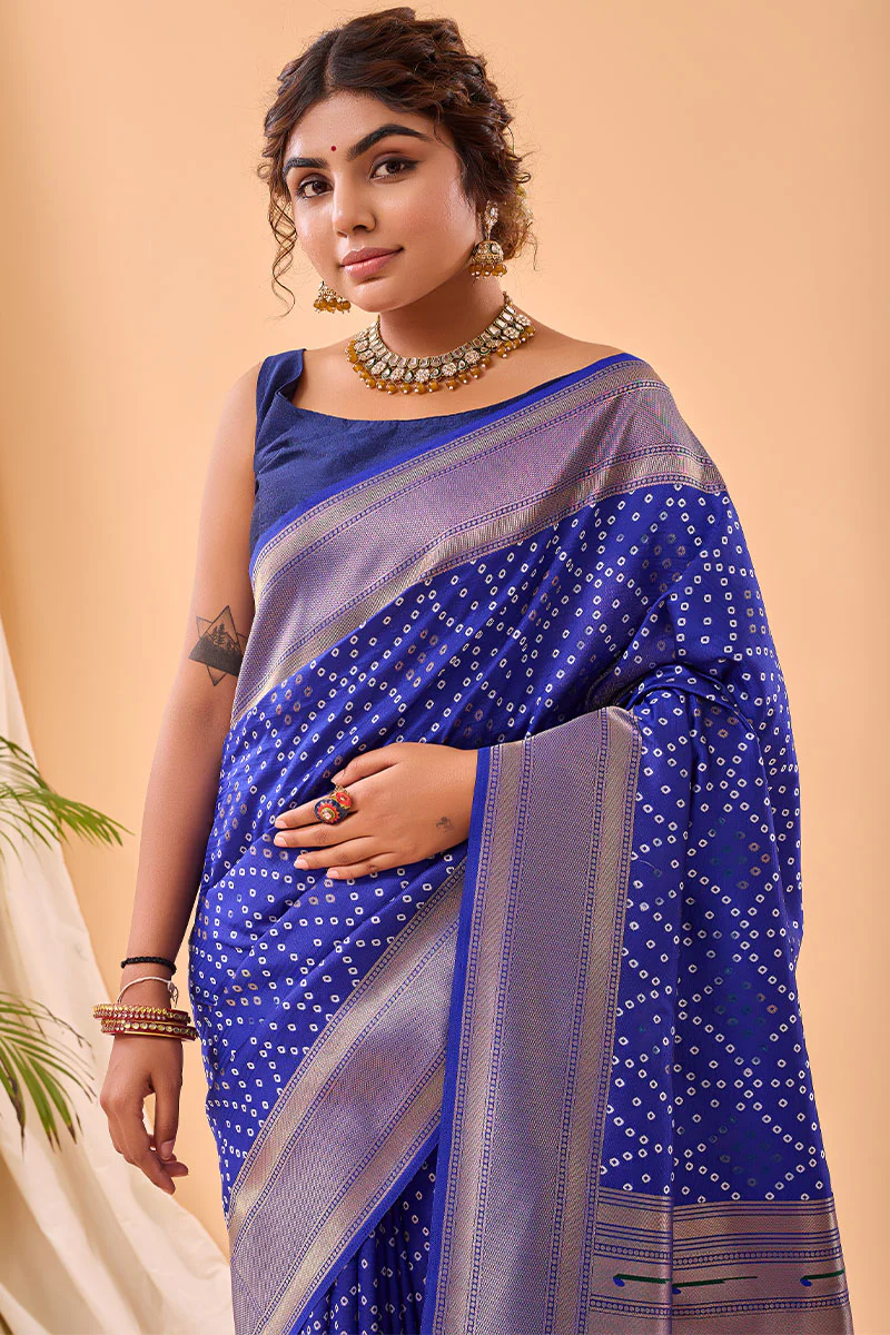 Lustrous Royal Blue Paithani Silk Saree With Traditional Blouse Piece - Image 4