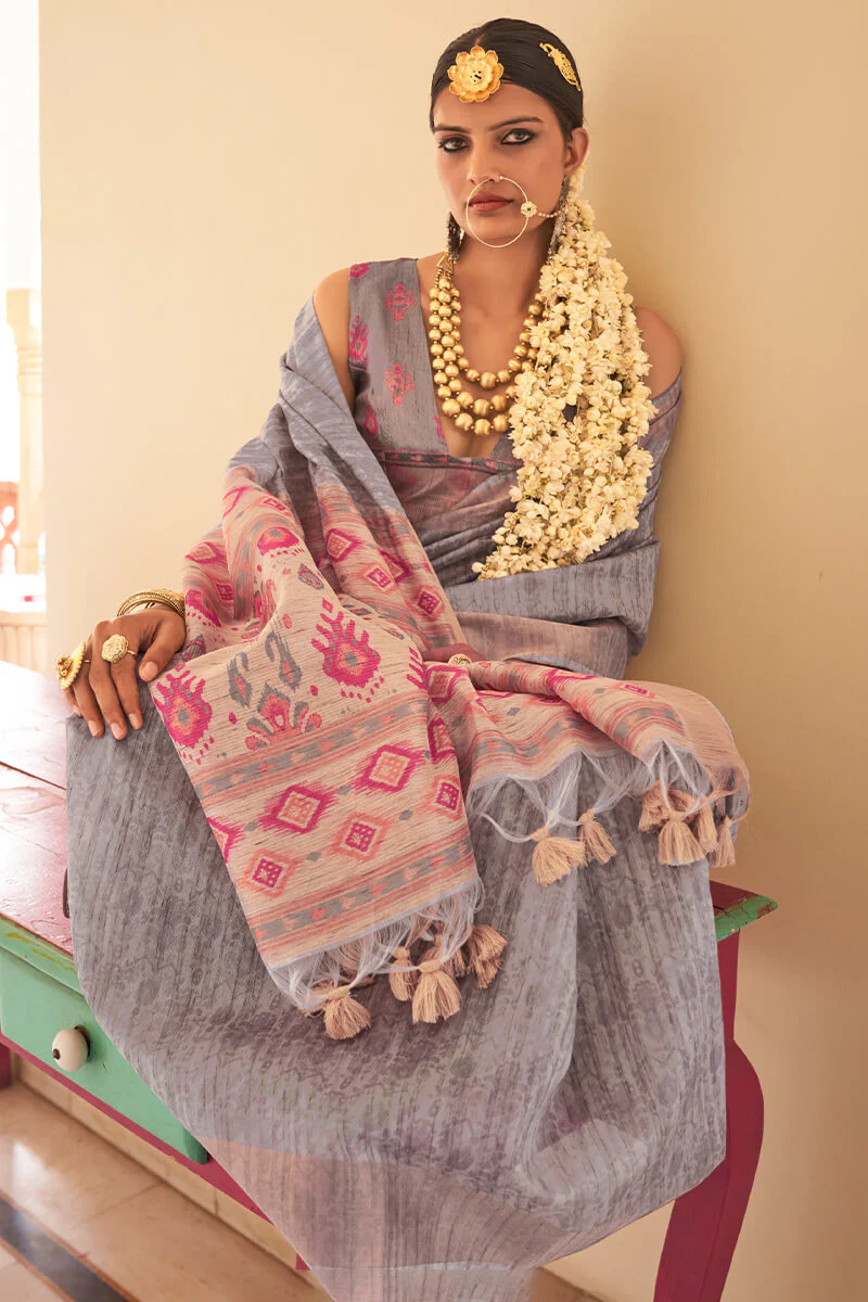 Luxuriant Grey Cotton Silk Saree With Comely Blouse Piece - Image 2
