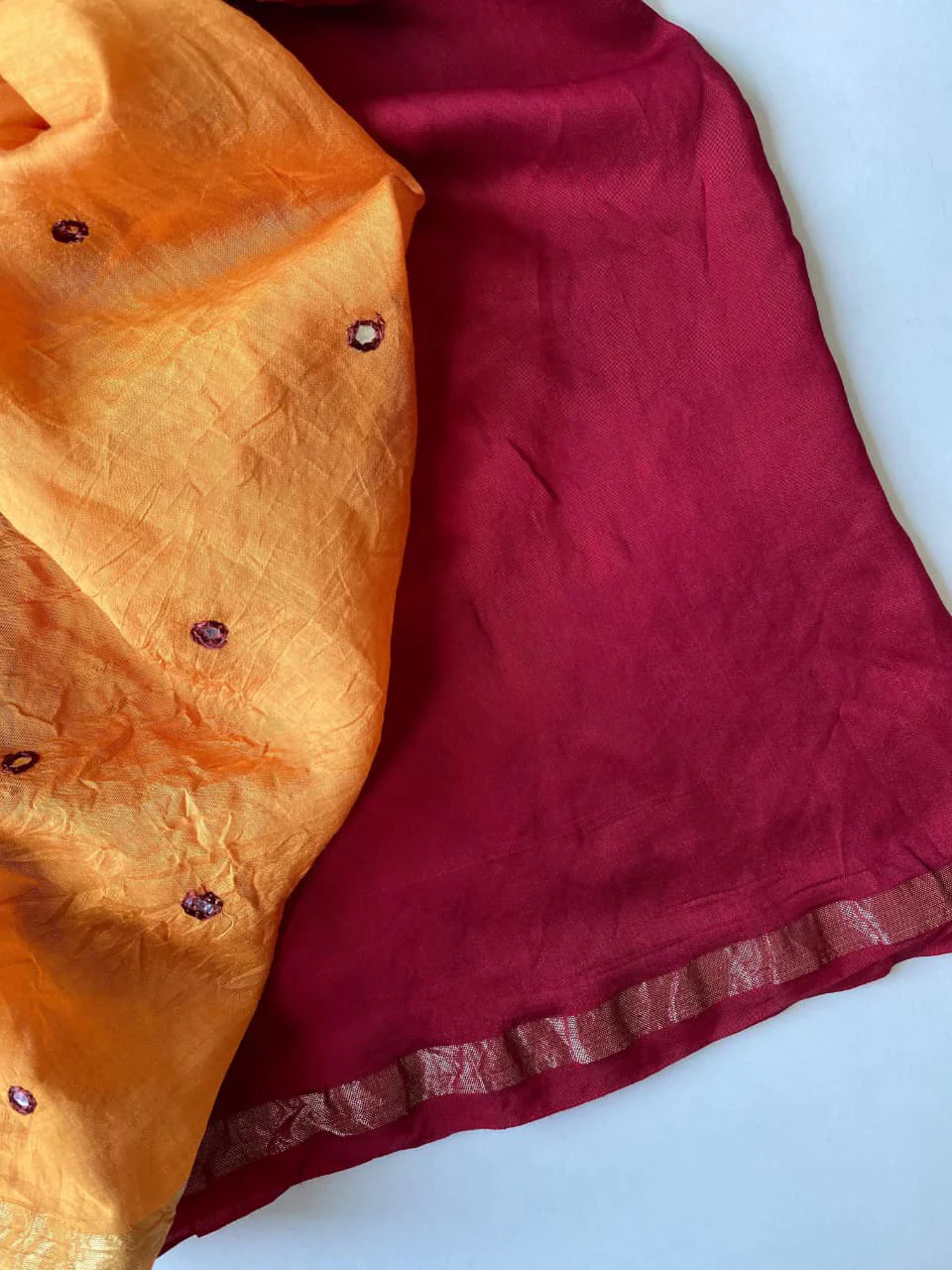 Luxuriant Mustard Bandhej Printed Cotton Silk Saree With Fugacious Blouse Piece - Image 5