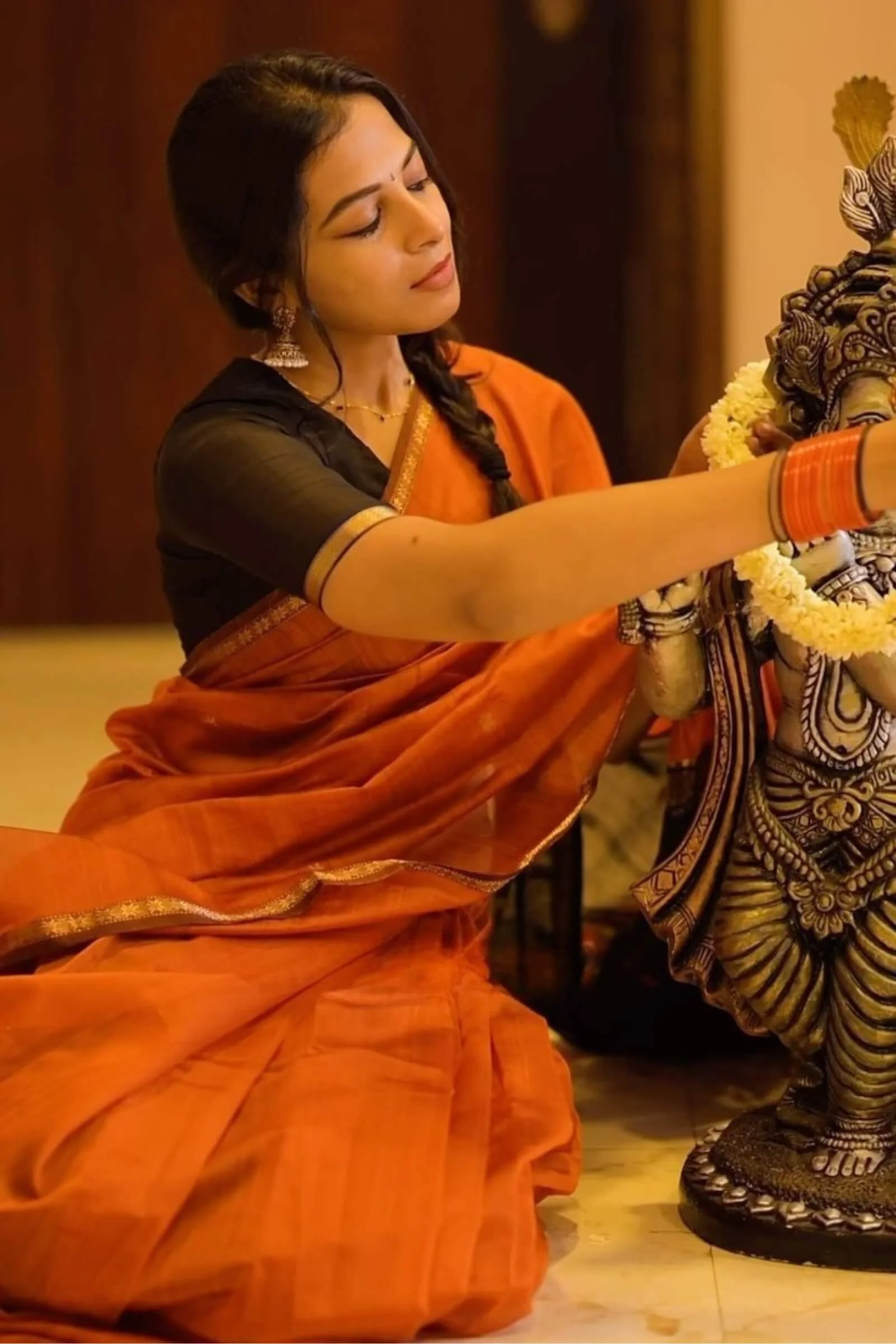 Luxuriant Orange Cotton Silk Saree With Sonorous Blouse Piece - Image 5