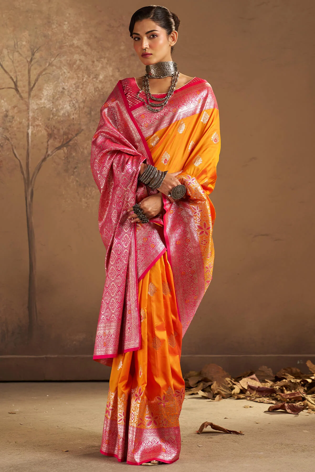 Luxuriant Orange Pure Zari Weaving Banarasi Silk Saree With Glorious Blouse Piece - Image 3