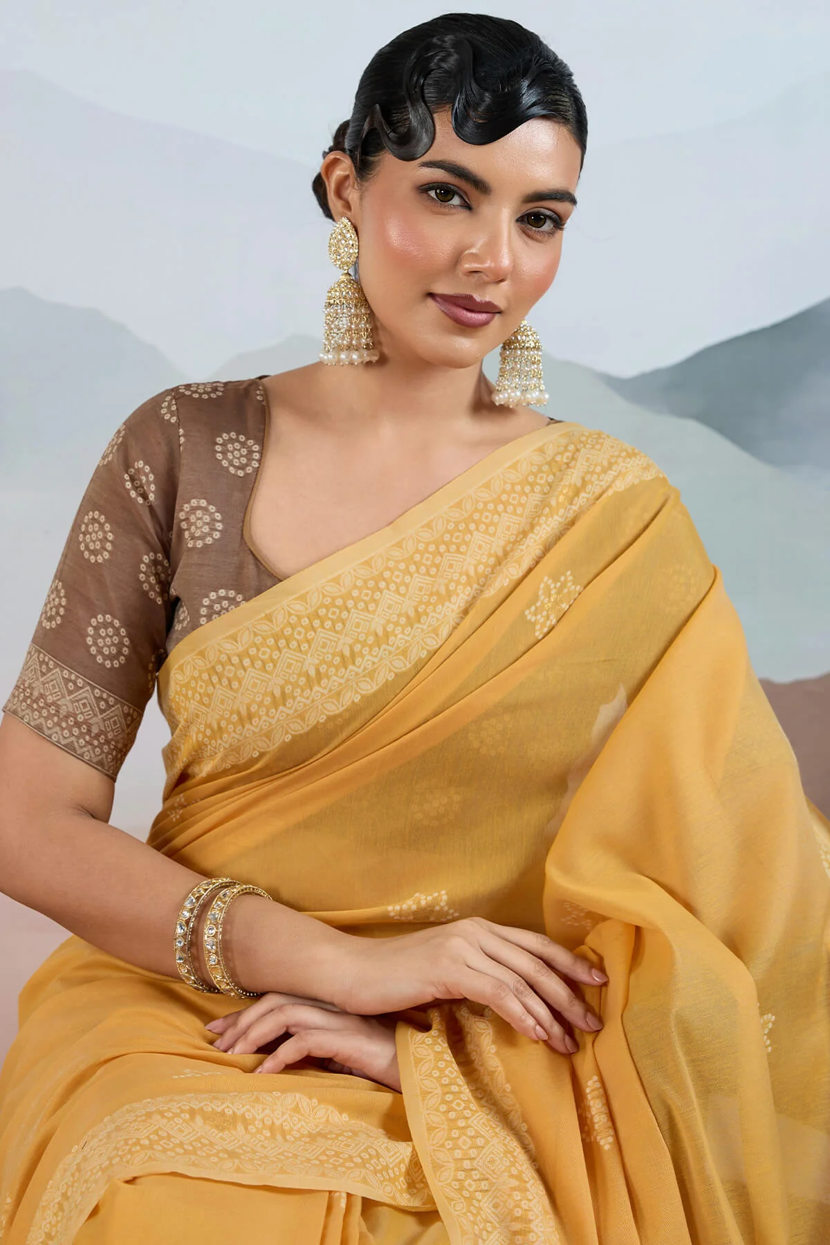 Luxuriant Yellow Cotton Silk Saree With Demesne Blouse Piece - Image 2