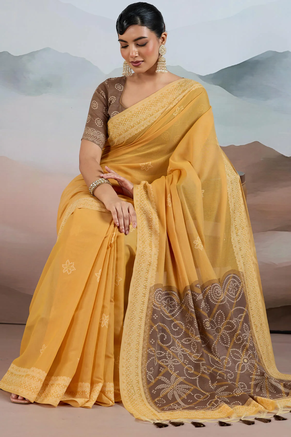 Luxuriant Yellow Cotton Silk Saree With Demesne Blouse Piece - Image 4