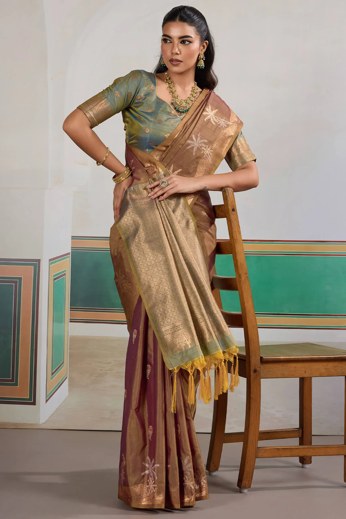 Magnetic Brown Banarasi Tussar Silk Saree With Bewitching Blouse Piece - Image 3