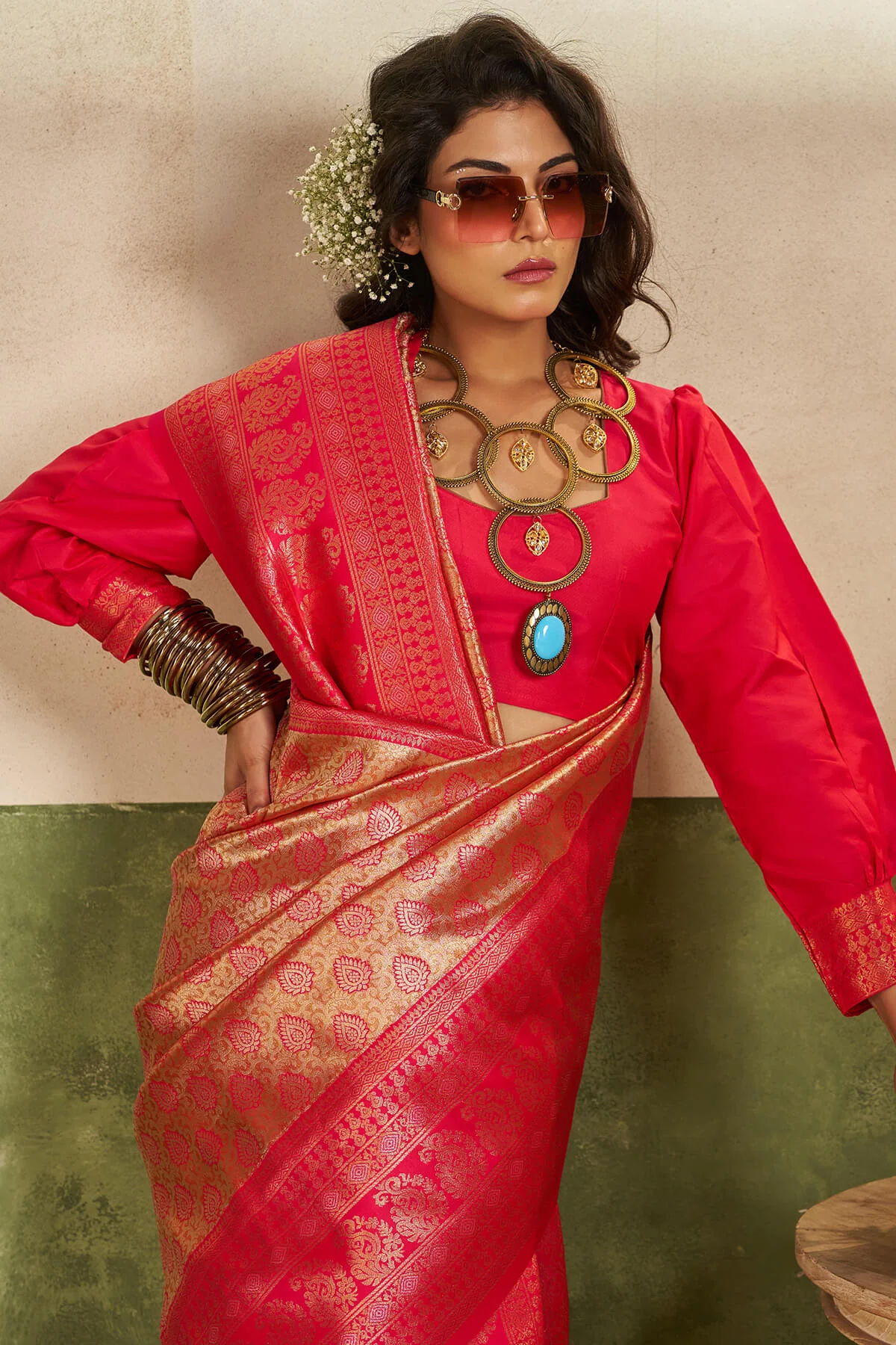 Magnetic Dark Pink Kanjivaram Silk Saree With Flaunt Blouse Piece - Image 2