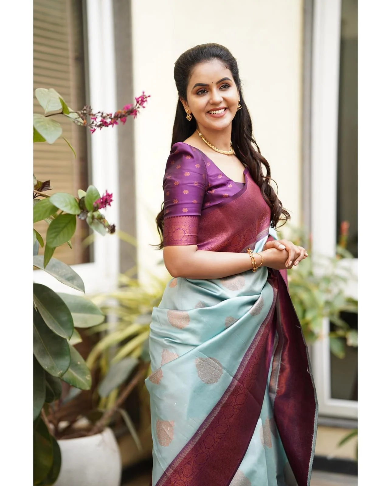 Magnetic Sky Soft Silk Saree With Felicitous Blouse Piece - Image 4
