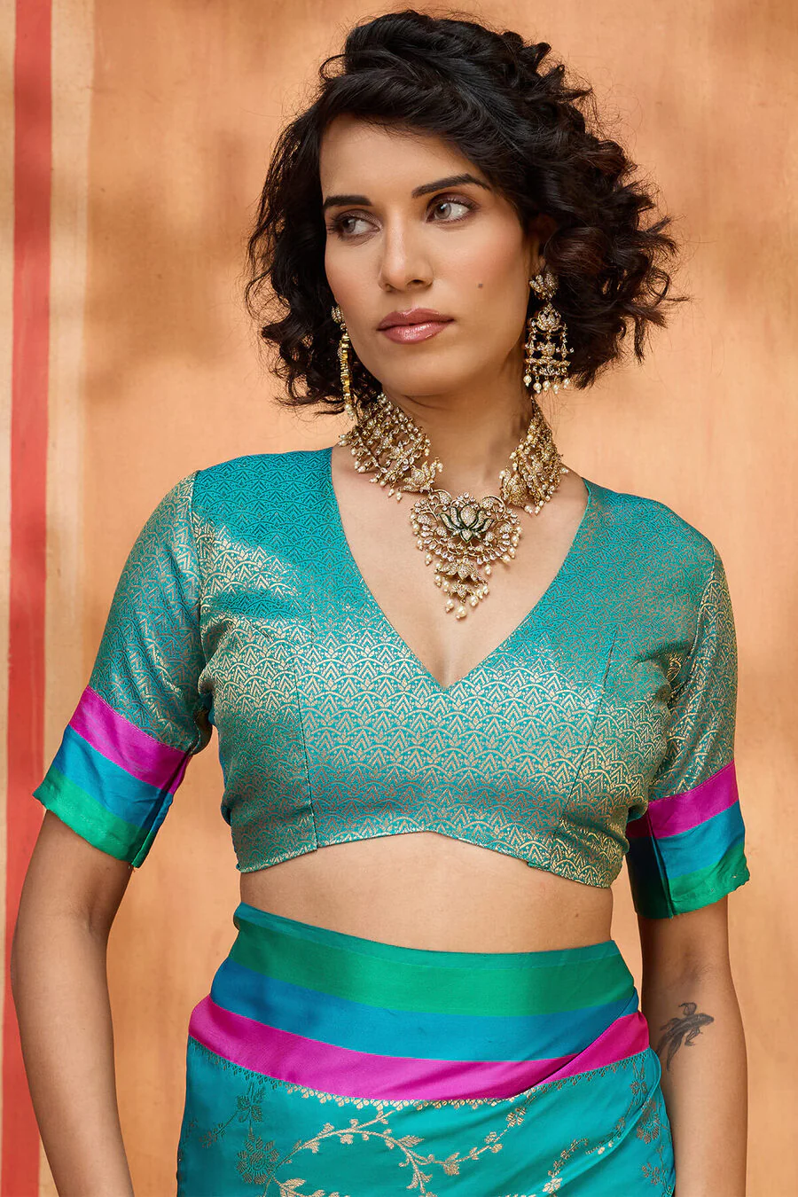 Majestic Firozi Pure Zari Weaving Banarasi Silk Saree With Dissemble Blouse Piece - Image 4
