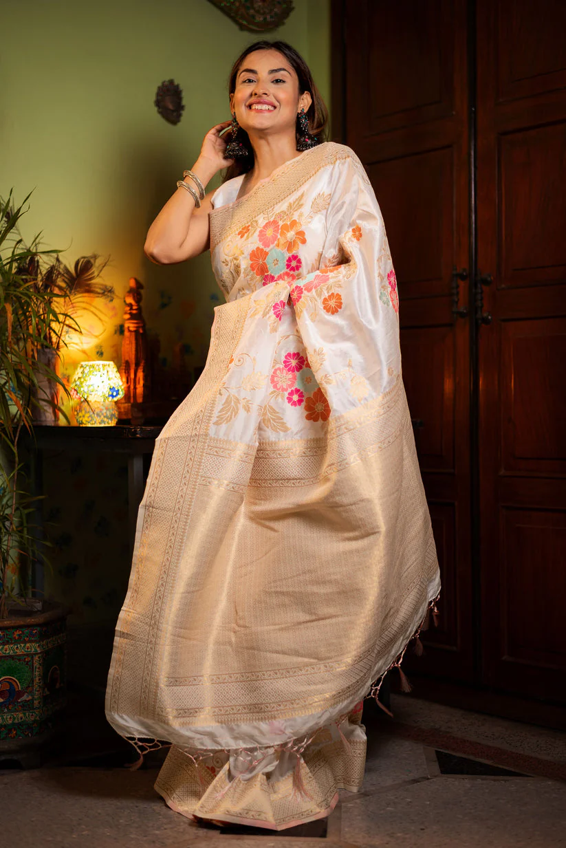 Majesty Beige Soft Banarasi Silk Saree With Demanding Blouse Piece - Image 4