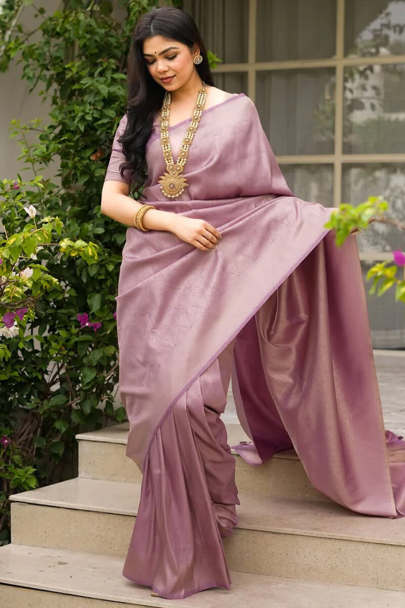 Majesty Lavender Soft Silk Saree With Splendorous Blouse Piece - Image 4