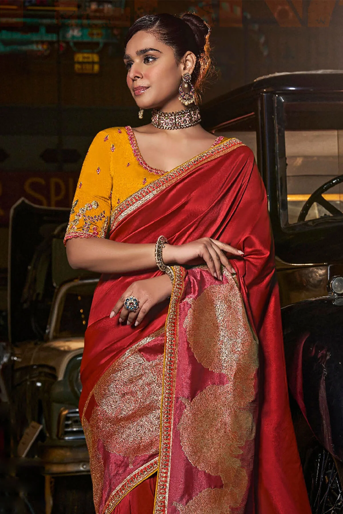 Majesty Red Banarasi Satin Silk Saree With Incomparable Blouse - Image 3