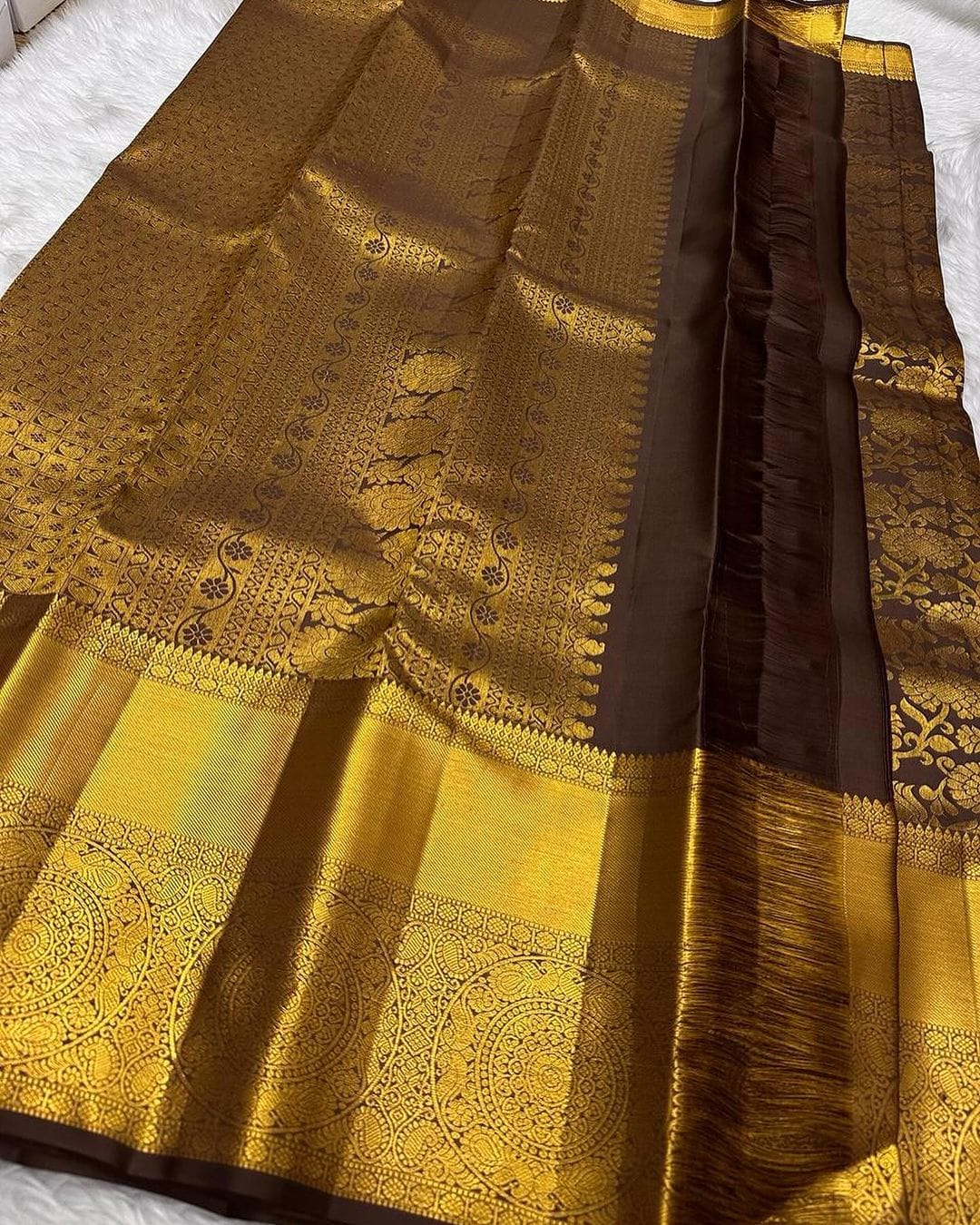 Marvellous Brown Soft Silk Saree With Desiring Blouse Piece - Image 4