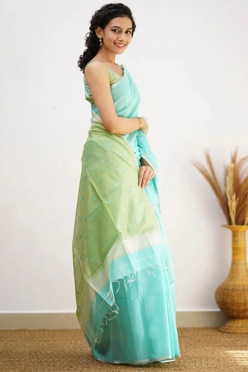 Mellifluous Sea Green Cotton Silk Saree With Staggering Blouse Piece - Image 5