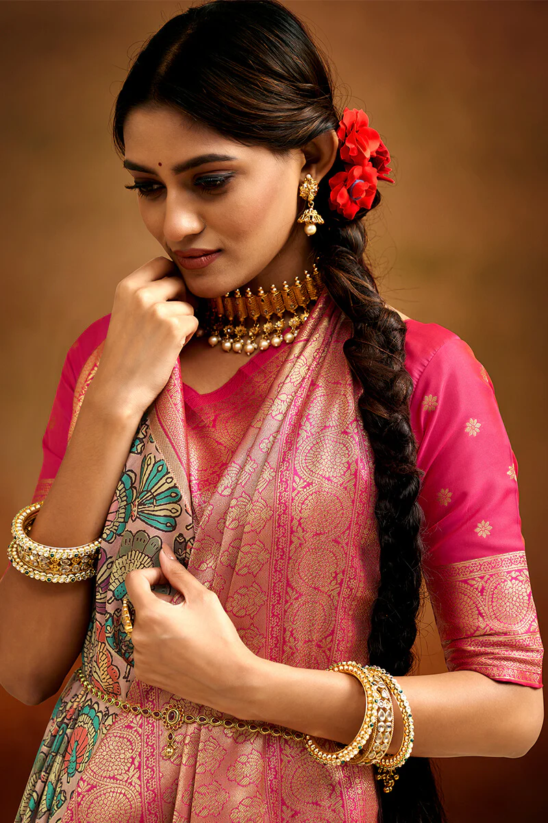 Mesmeric Beige Kalamkari Printed Saree With Vivacious Blouse Piece - Image 3